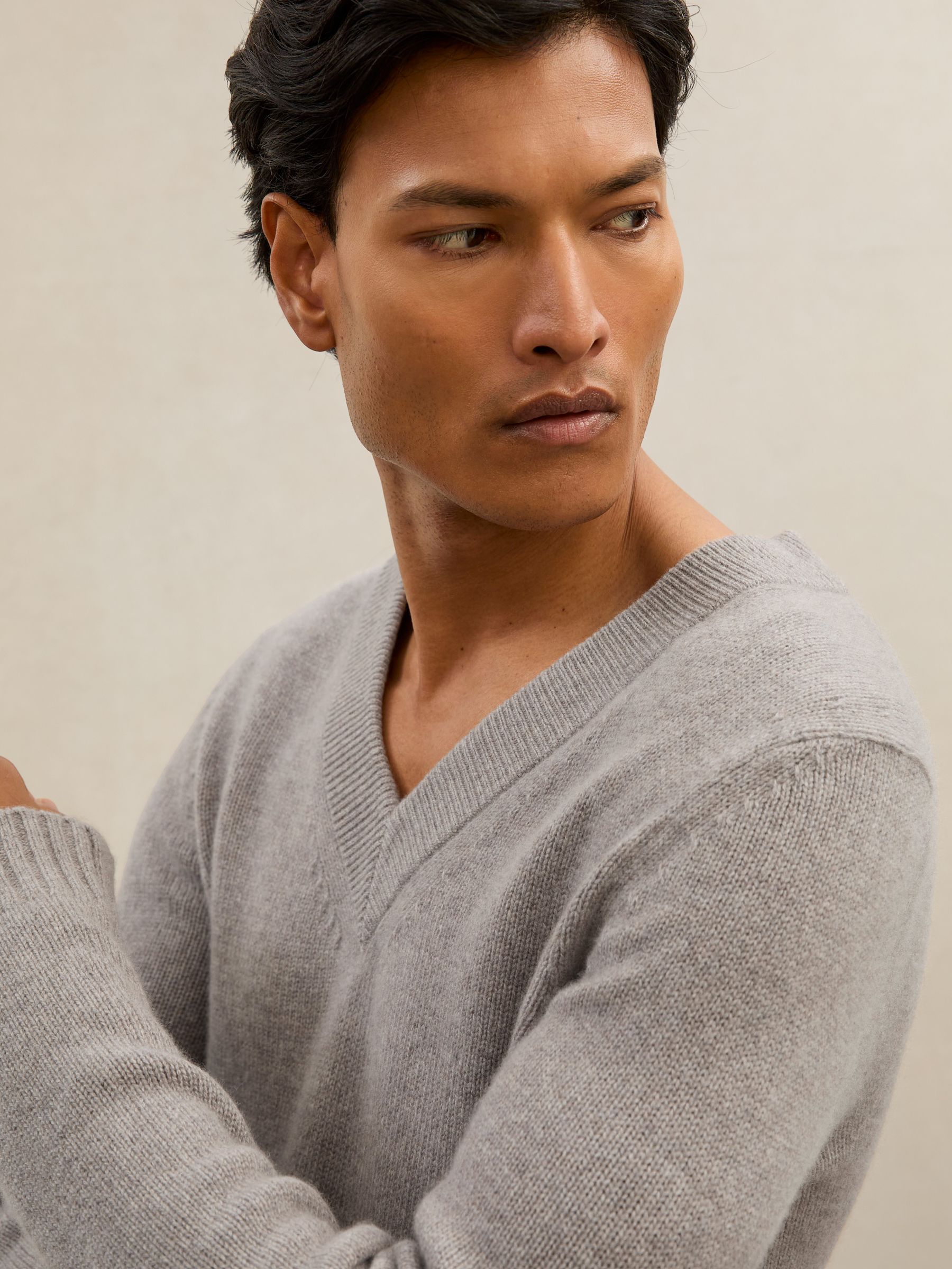 Atelier 100% Cashmere V-Neck Jumper in Heather Oatmeal