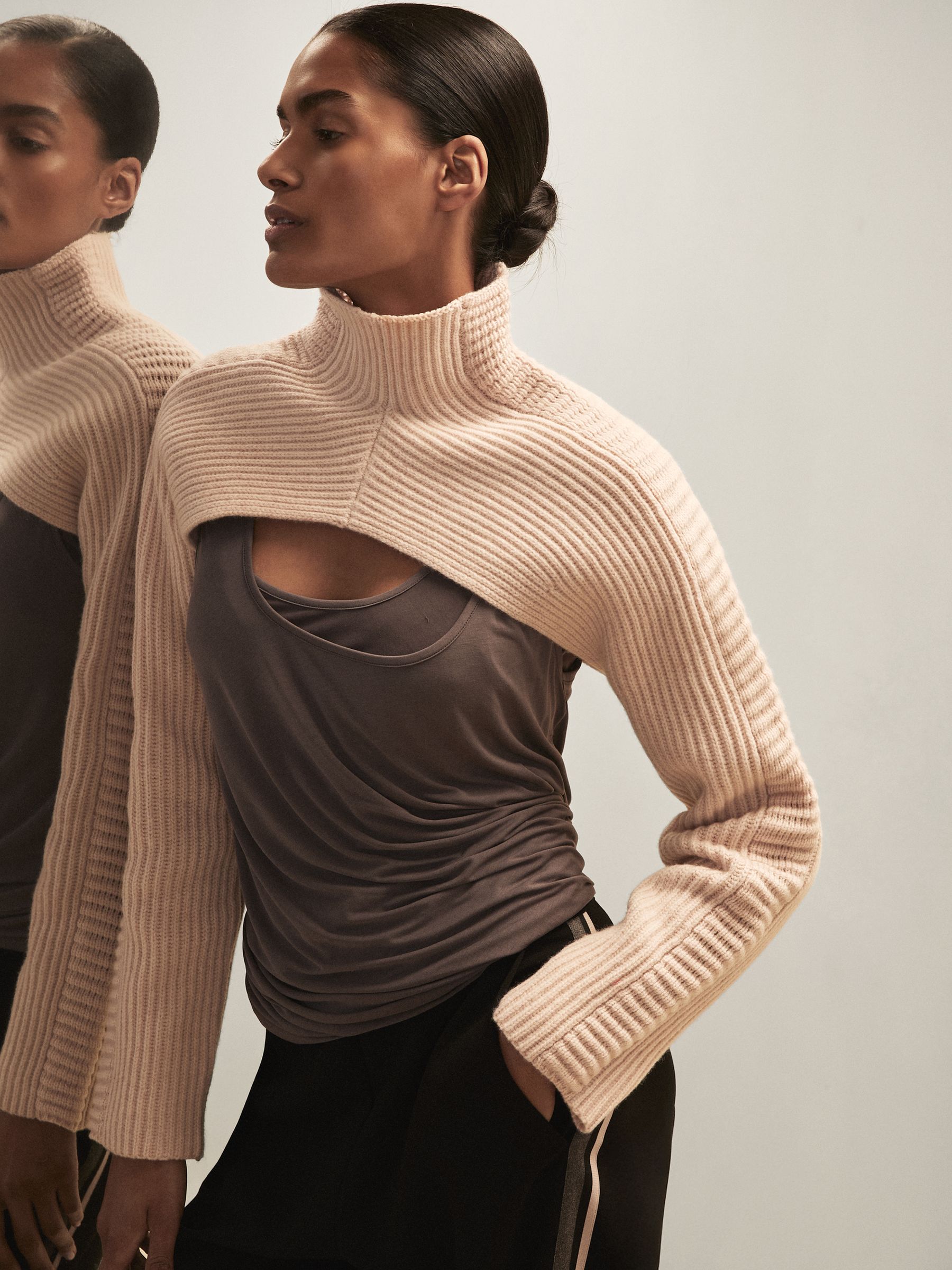 Reiss | Royal Ballet Cropped Jumper in Blush Pink