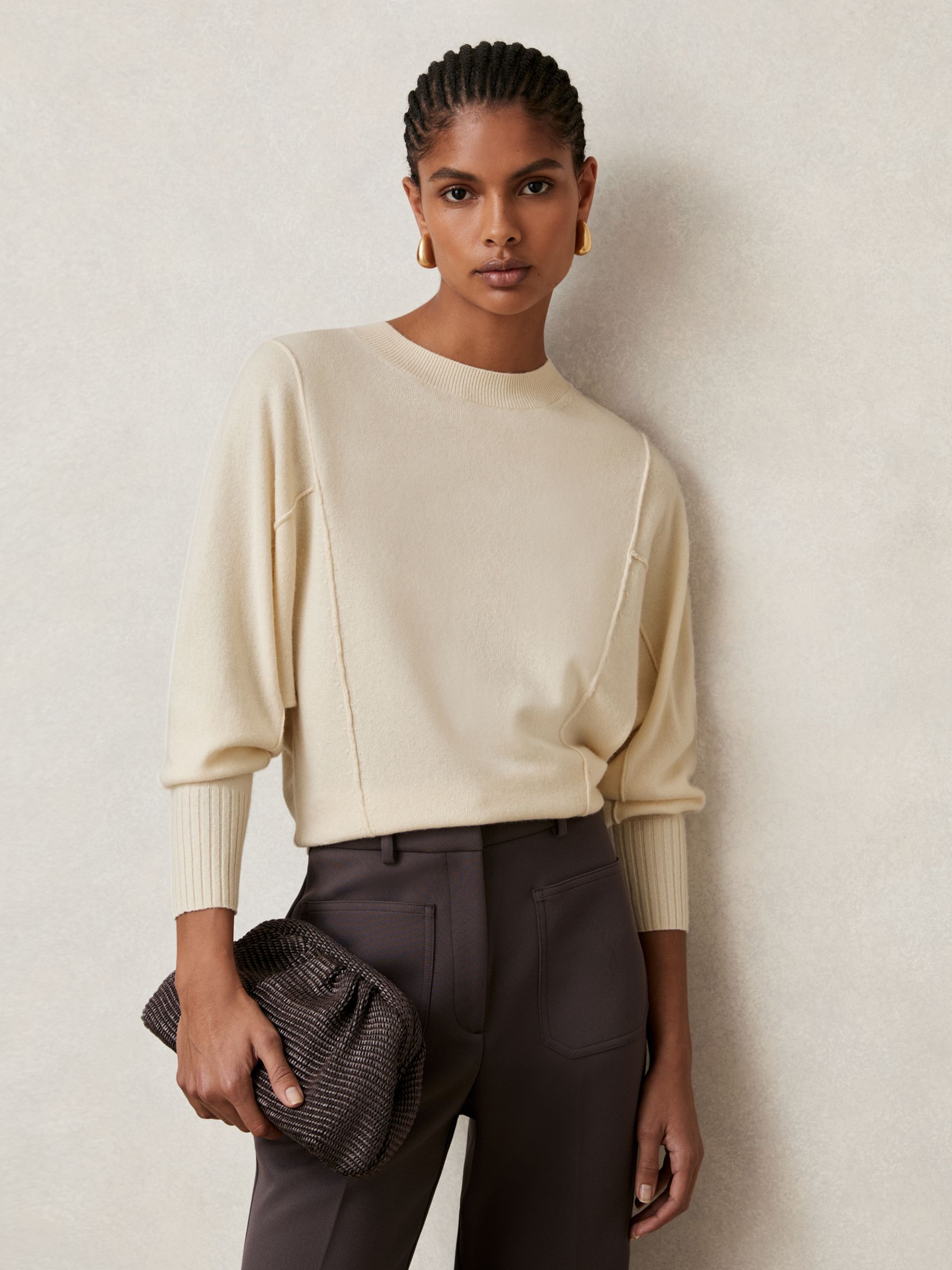 Wool-Blend Reverse-Seam Batwing Jumper With Cashmere in Cream
