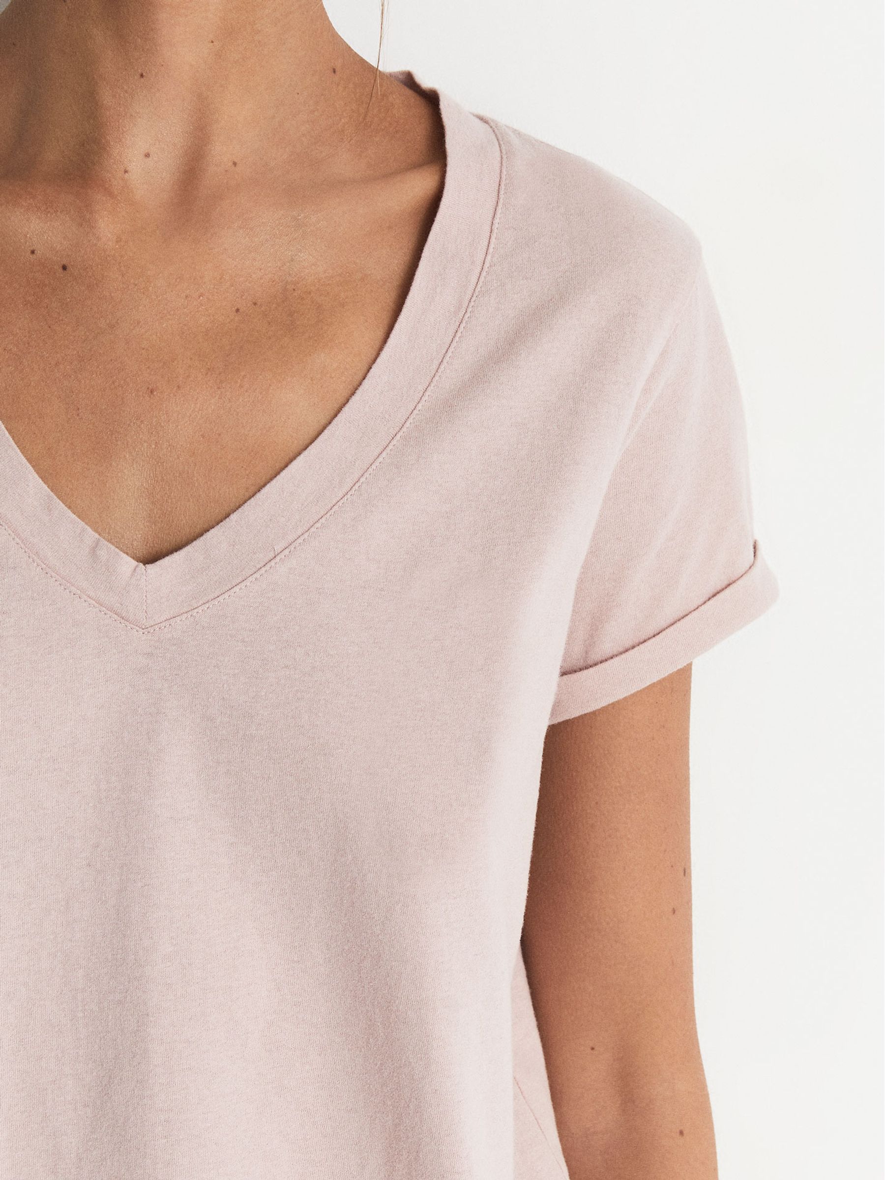 Cotton-Jersey V-Neck T-Shirt in Light Pink
