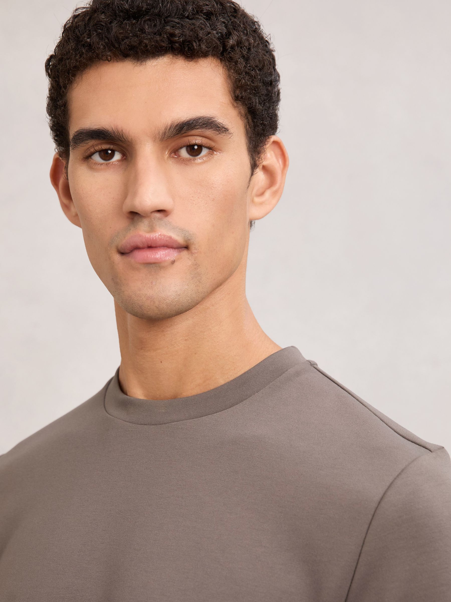 T-Shirt in Light Brown