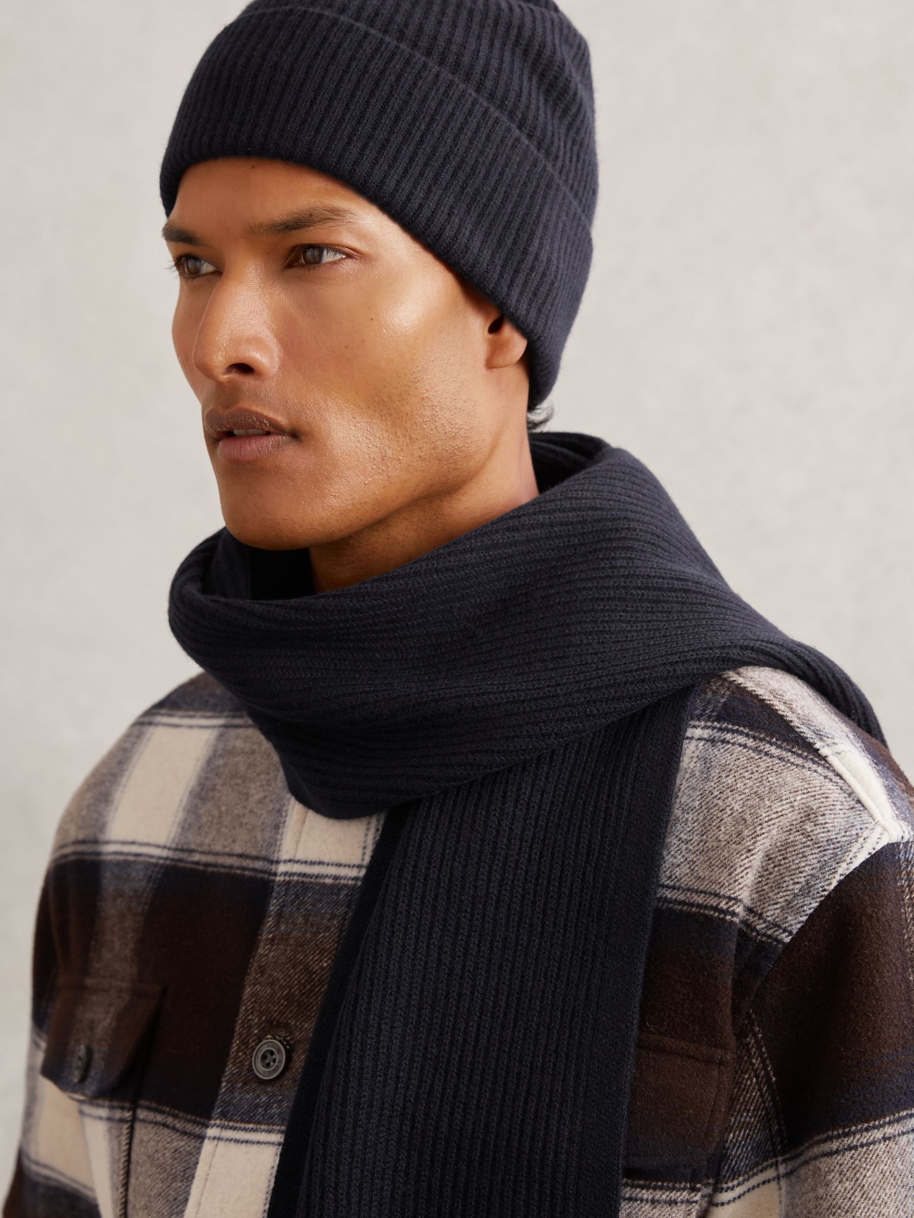 Merino Wool Scarf and Beanie Gift Set in Navy