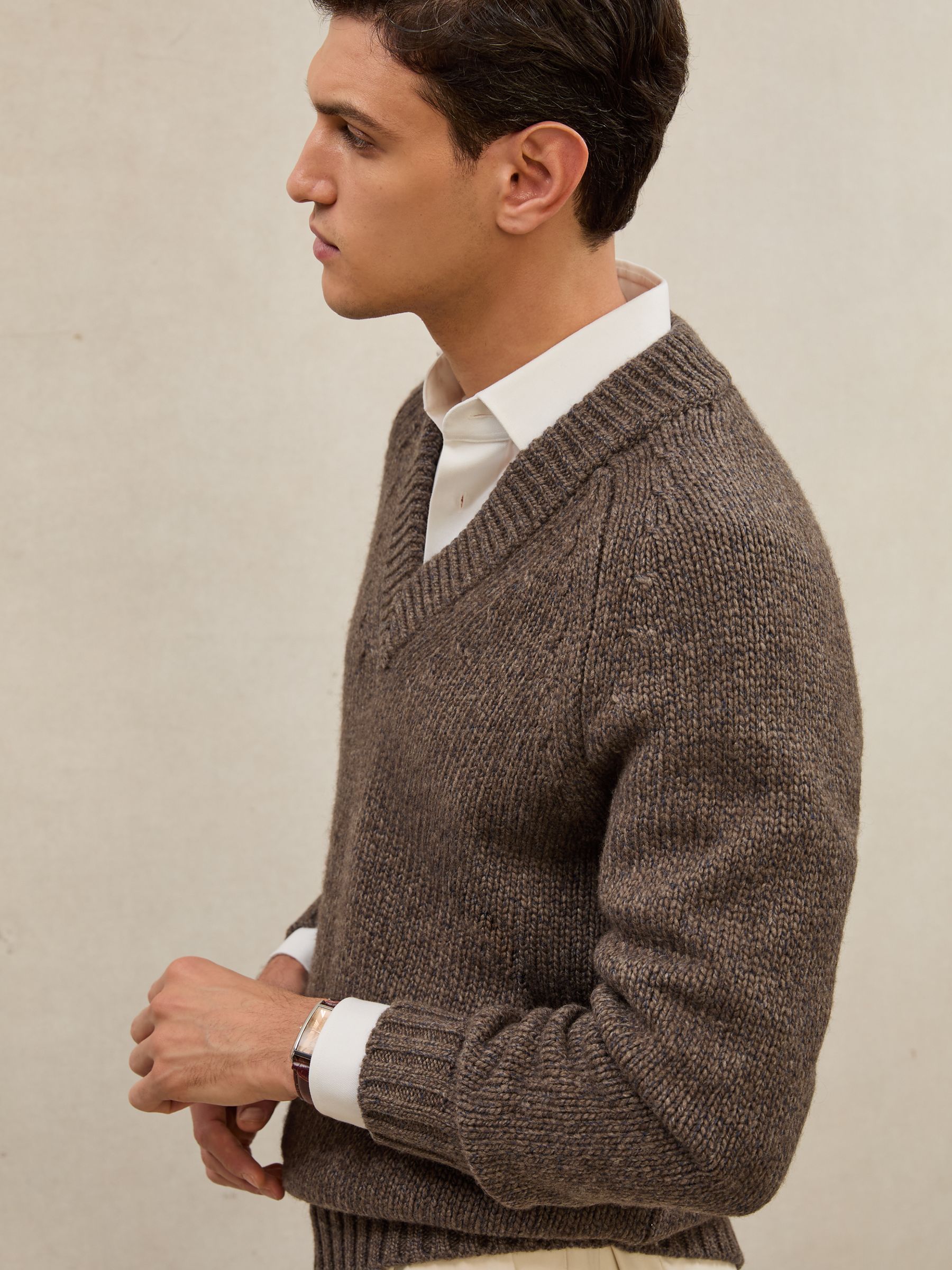 Atelier Wool V-Neck Jumper in Brown Melange