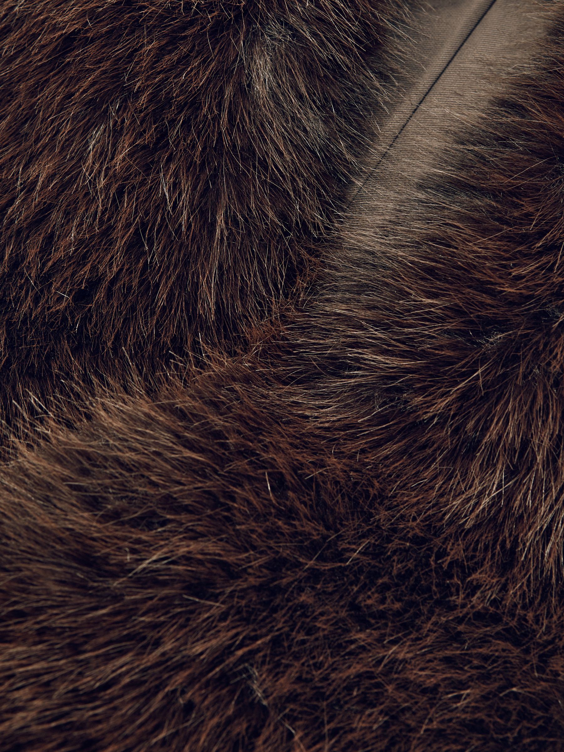 Faux-Fur Collar in Chocolate
