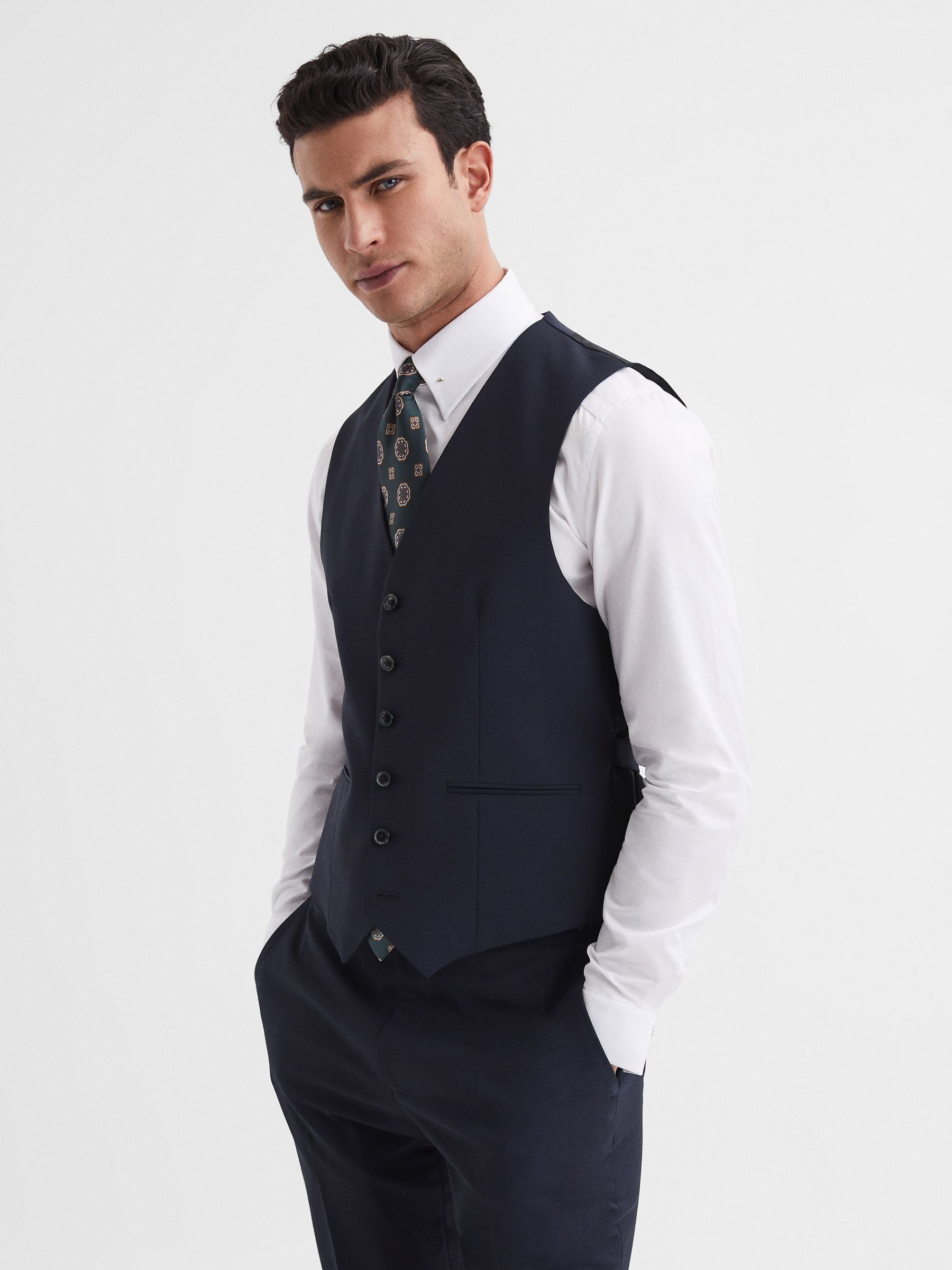 Modern Fit Travel Waistcoat in Black