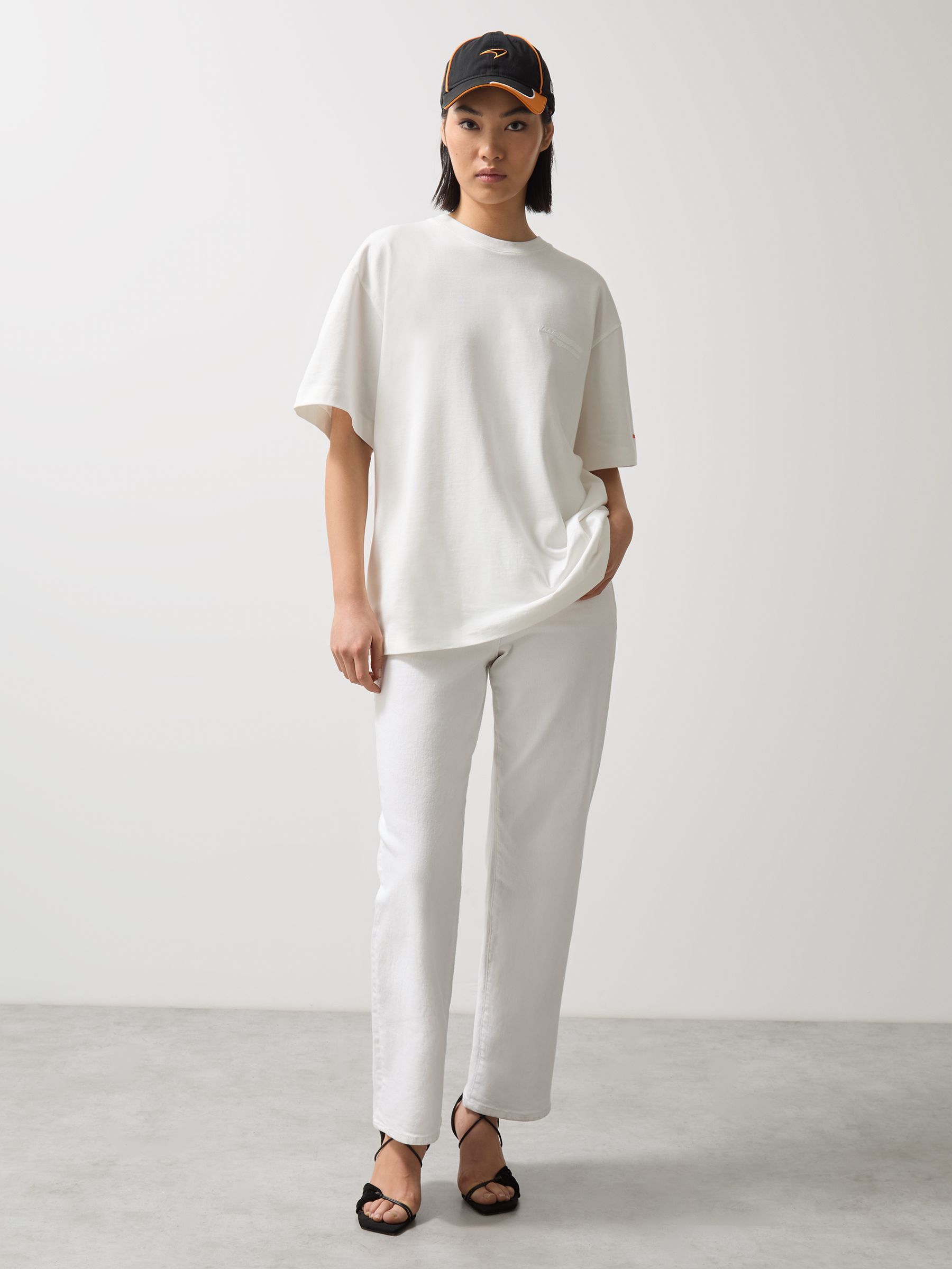 McLaren F1 Team Oversize Unisex Fit Logo T-Shirt in White