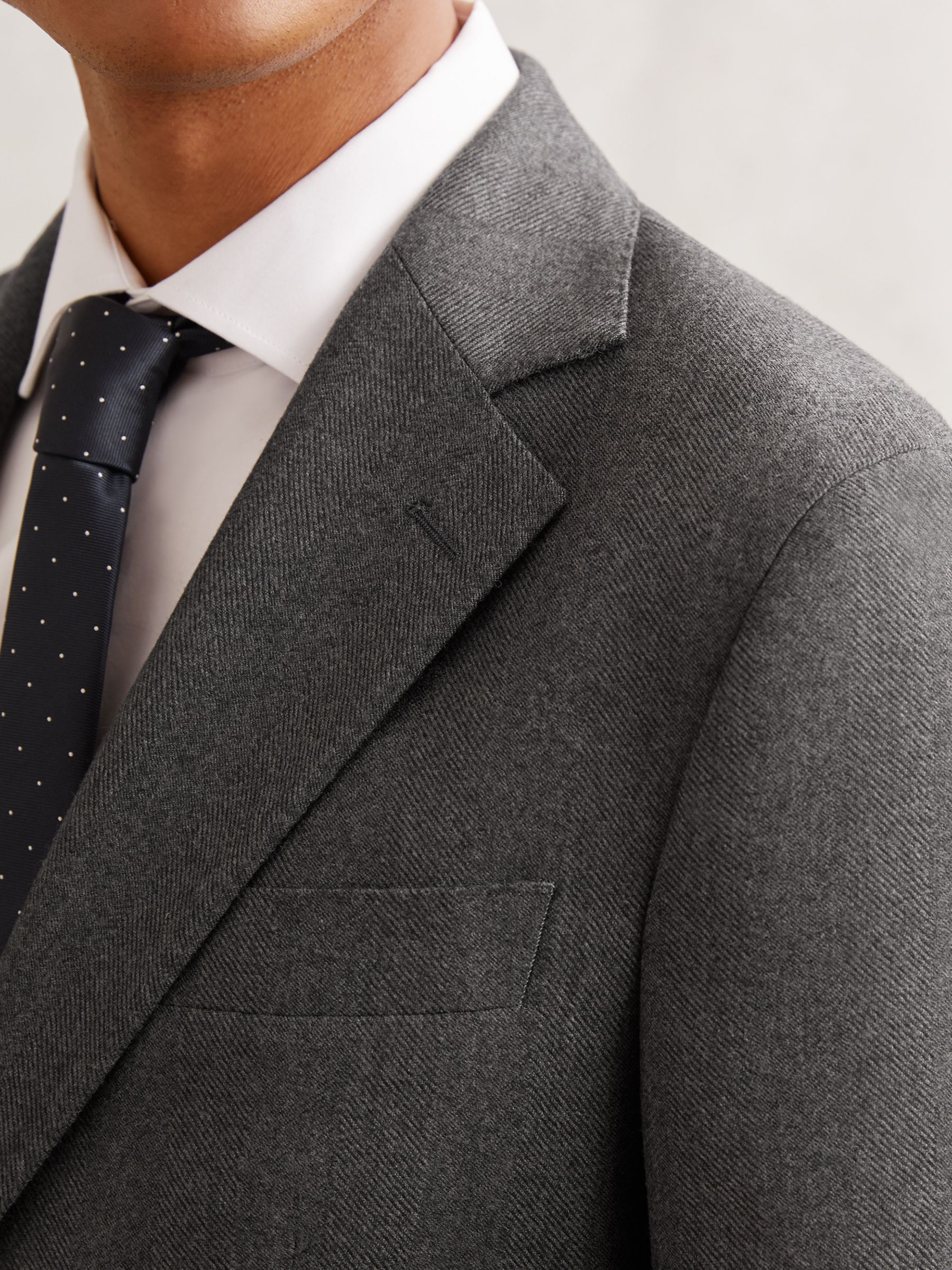 Wool Flannel Single-Breasted Blazer Tailored-Fit in Charcoal Grey