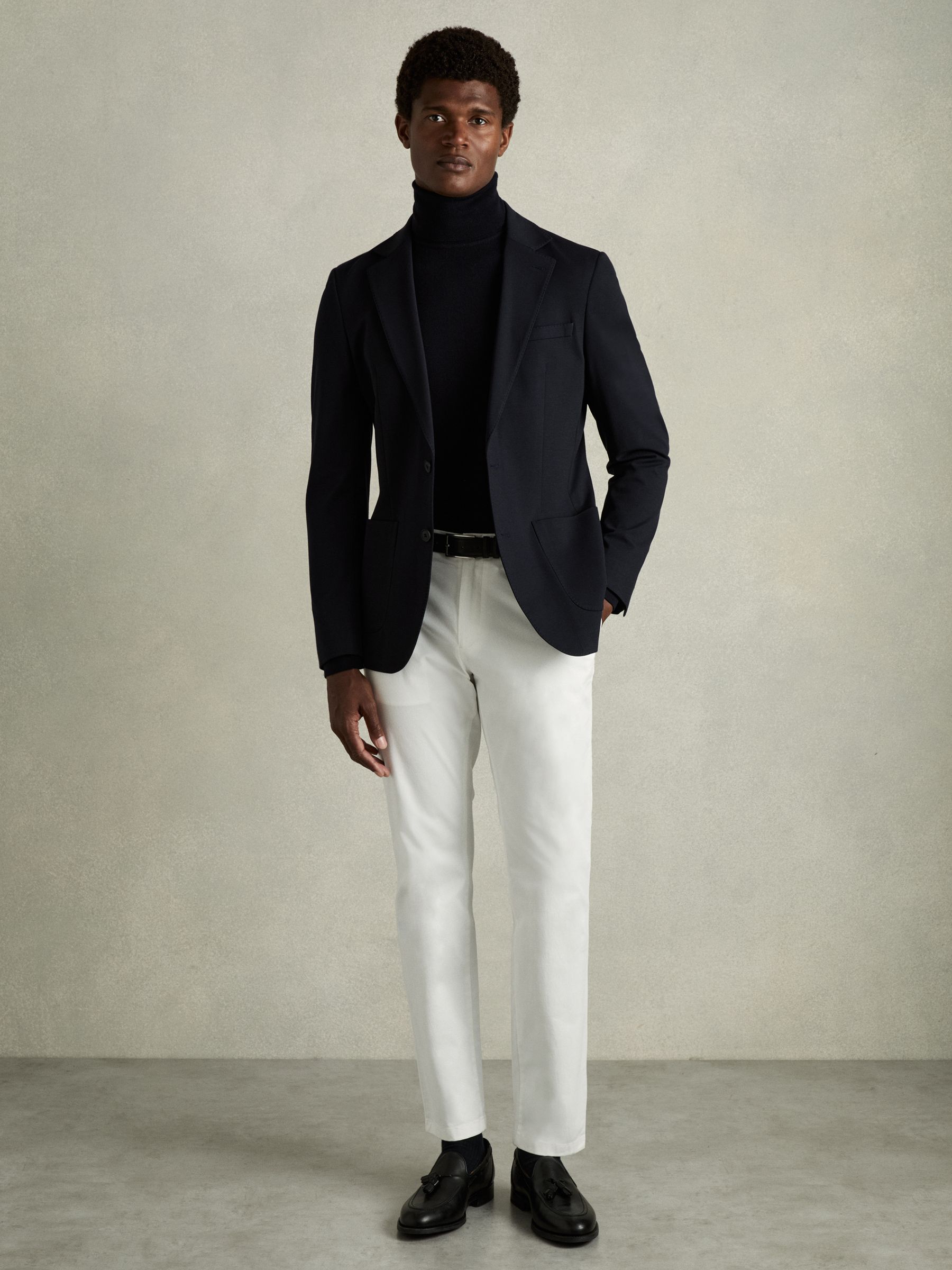 Washed Cotton Slim Fit Chino in Navy