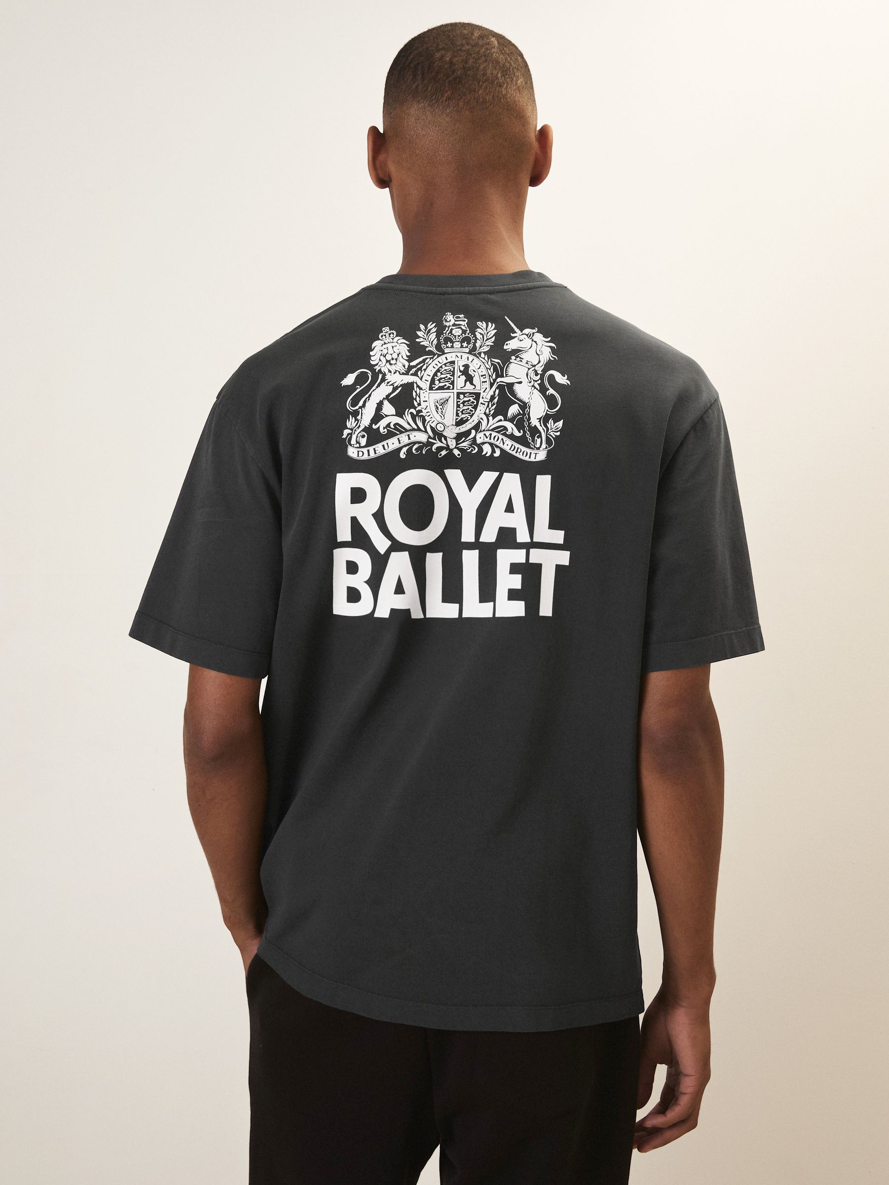 Reiss | Royal Ballet Logo Unisex Fit T-Shirt in Black