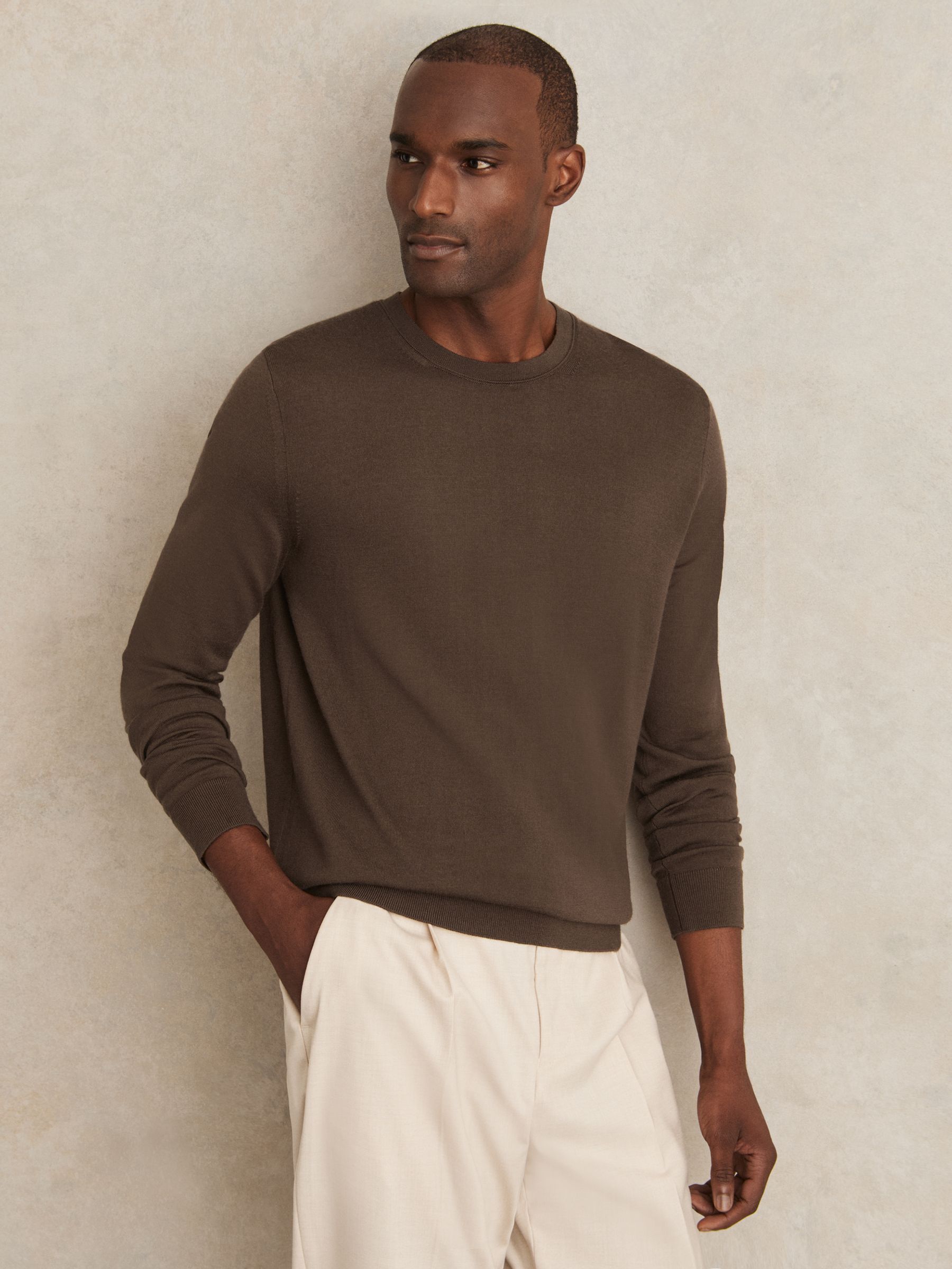 Merino-Wool Crew-Neck Jumper in Chocolate Brown