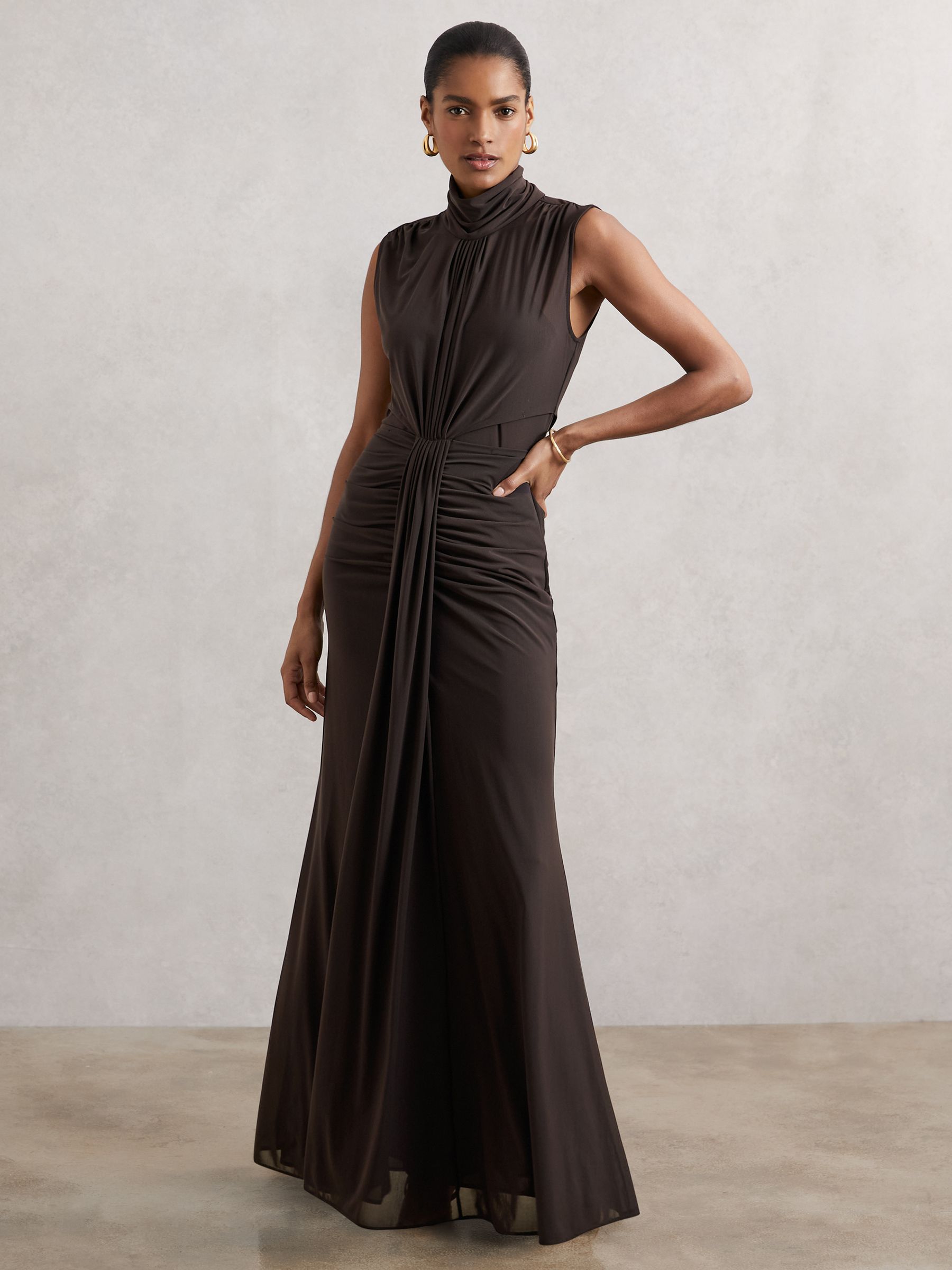 Petite Ruched Sleeveless Maxi Dress in Grape