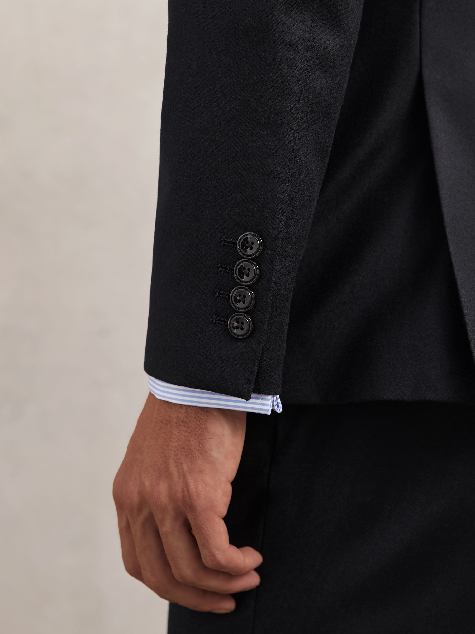 Wool-Flannel Double-Breasted Blazer Tailored-Fit in Navy