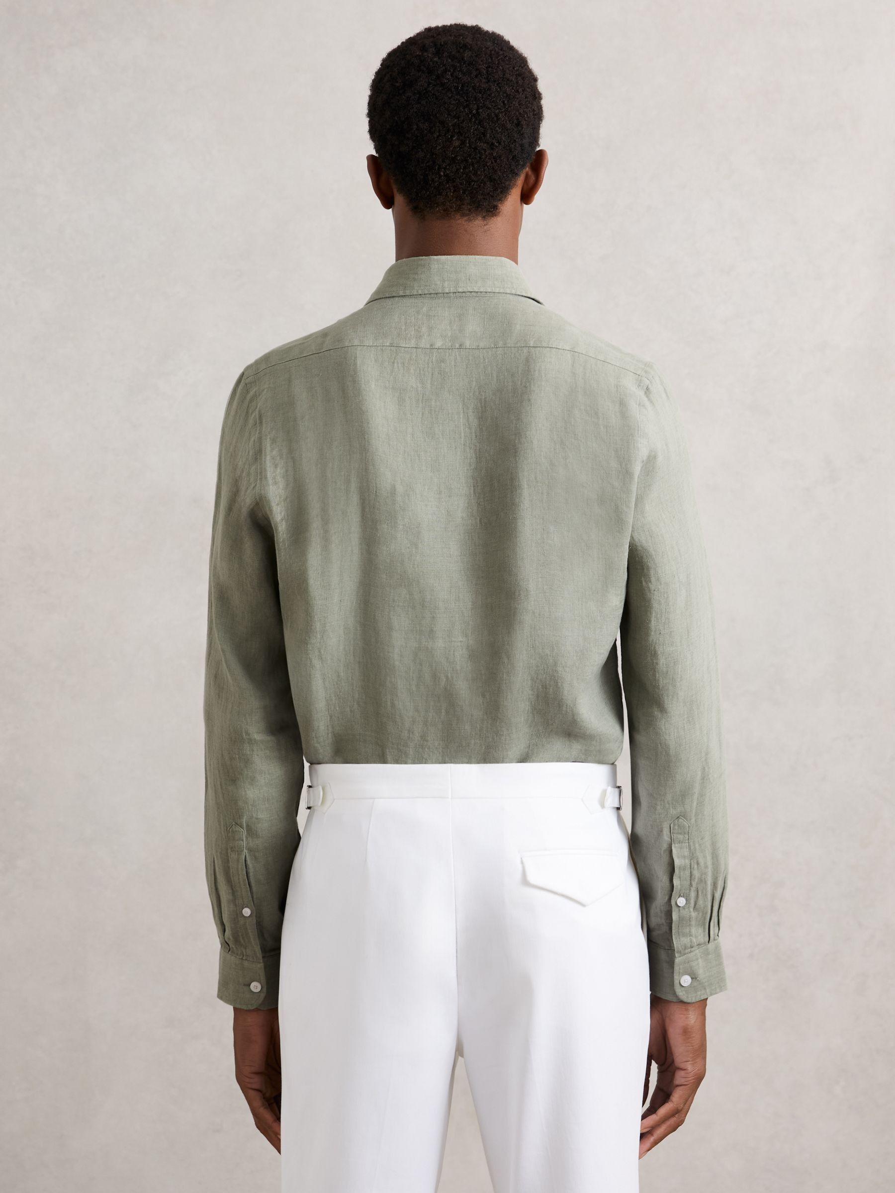 Linen Cutaway-Collar Shirt in Thyme Green