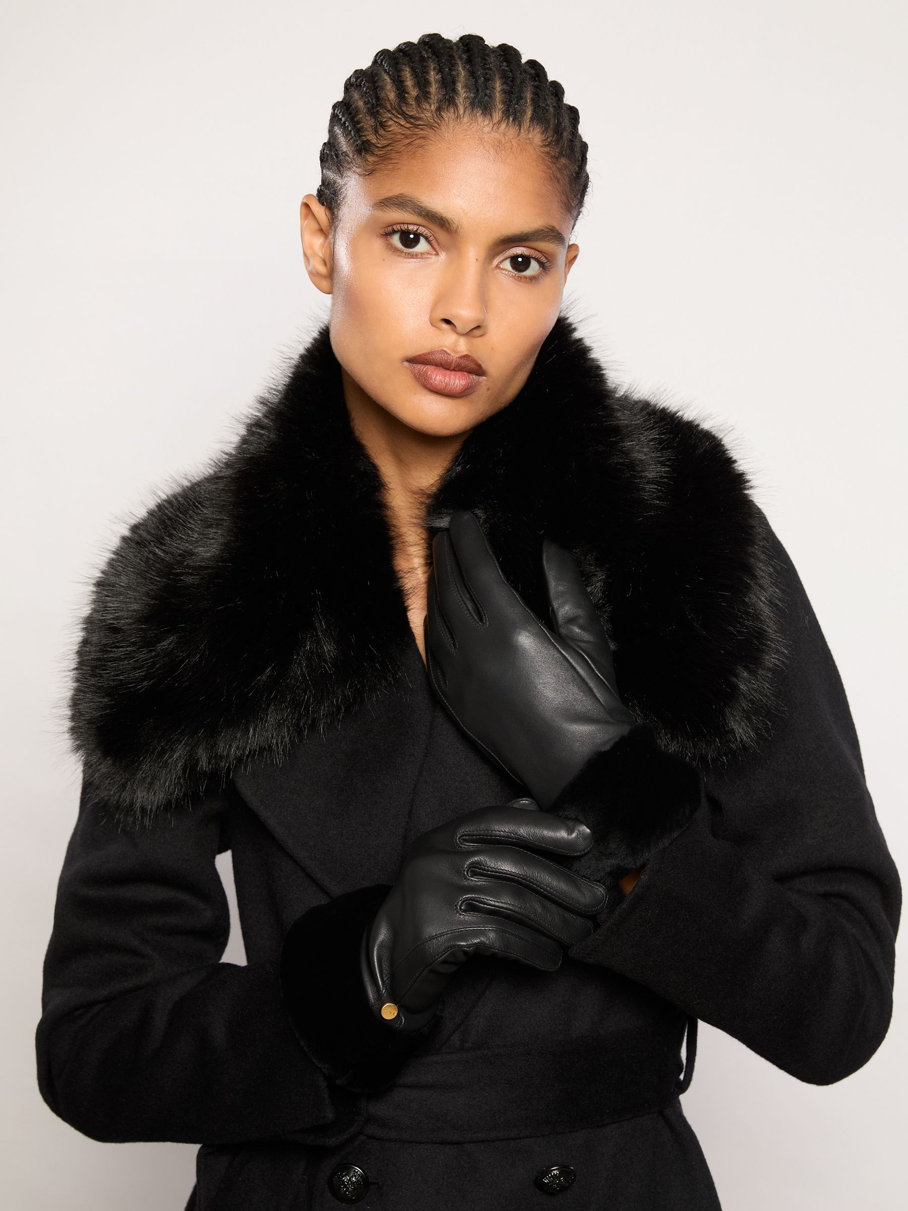 Shearling Cuff Leather Gloves in Black