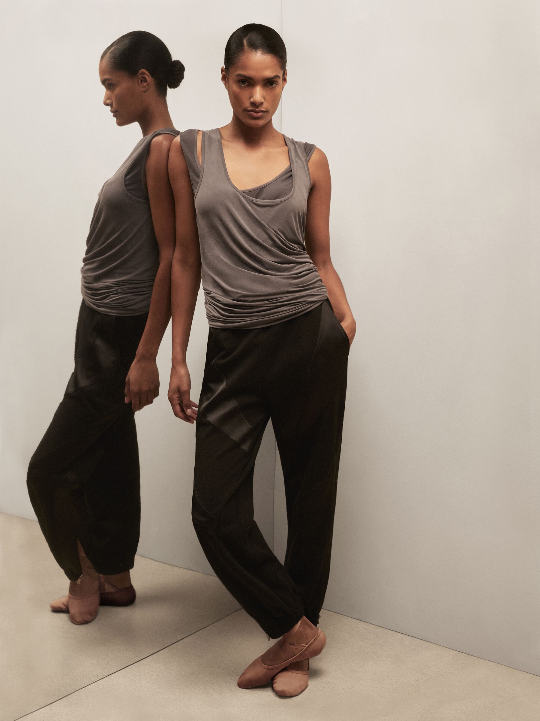 Reiss | Royal Ballet Double-Layer Vest in Charcoal Grey