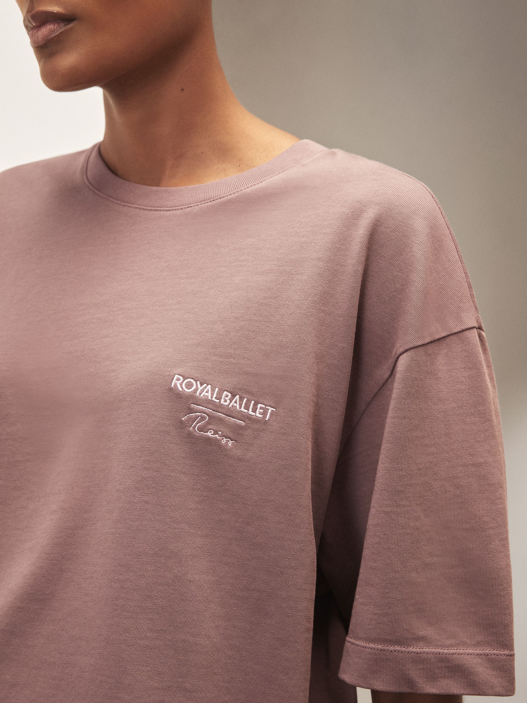 Reiss | Royal Ballet Logo Unisex Fit T-Shirt in Rose Pink