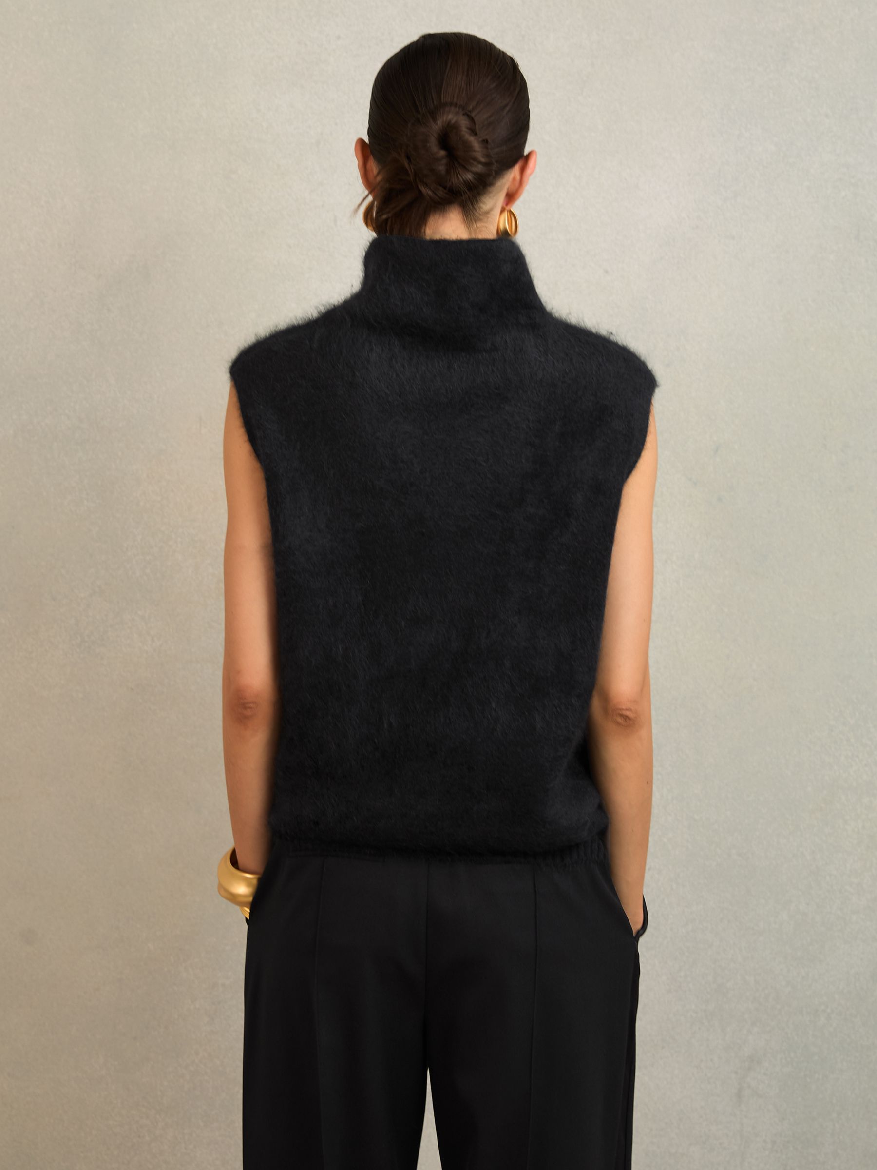 Atelier 100% Brushed-Cashmere Tank Top in Black