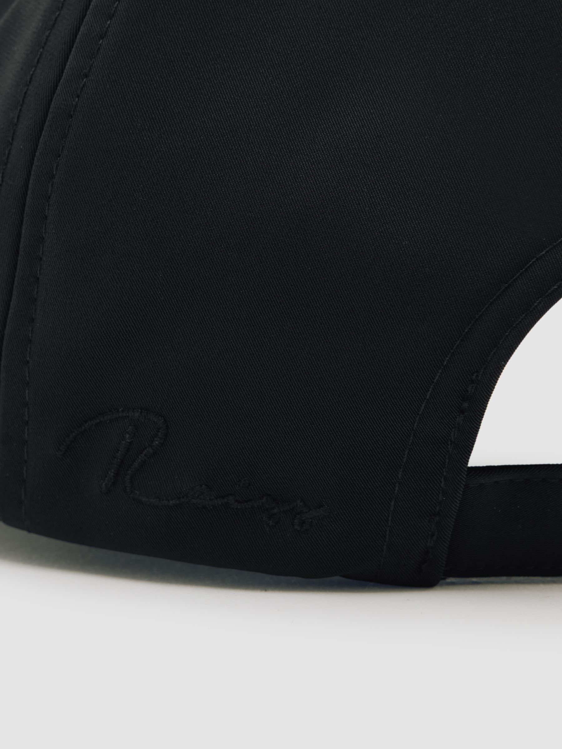 Embroidered Logo Tech Baseball Cap in Black