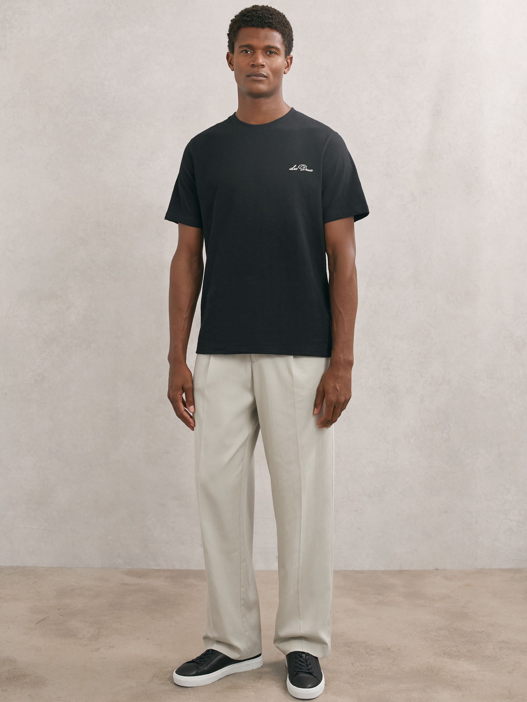 Les Deux Pleat-Front Twill Suit Trousers in Light Sand