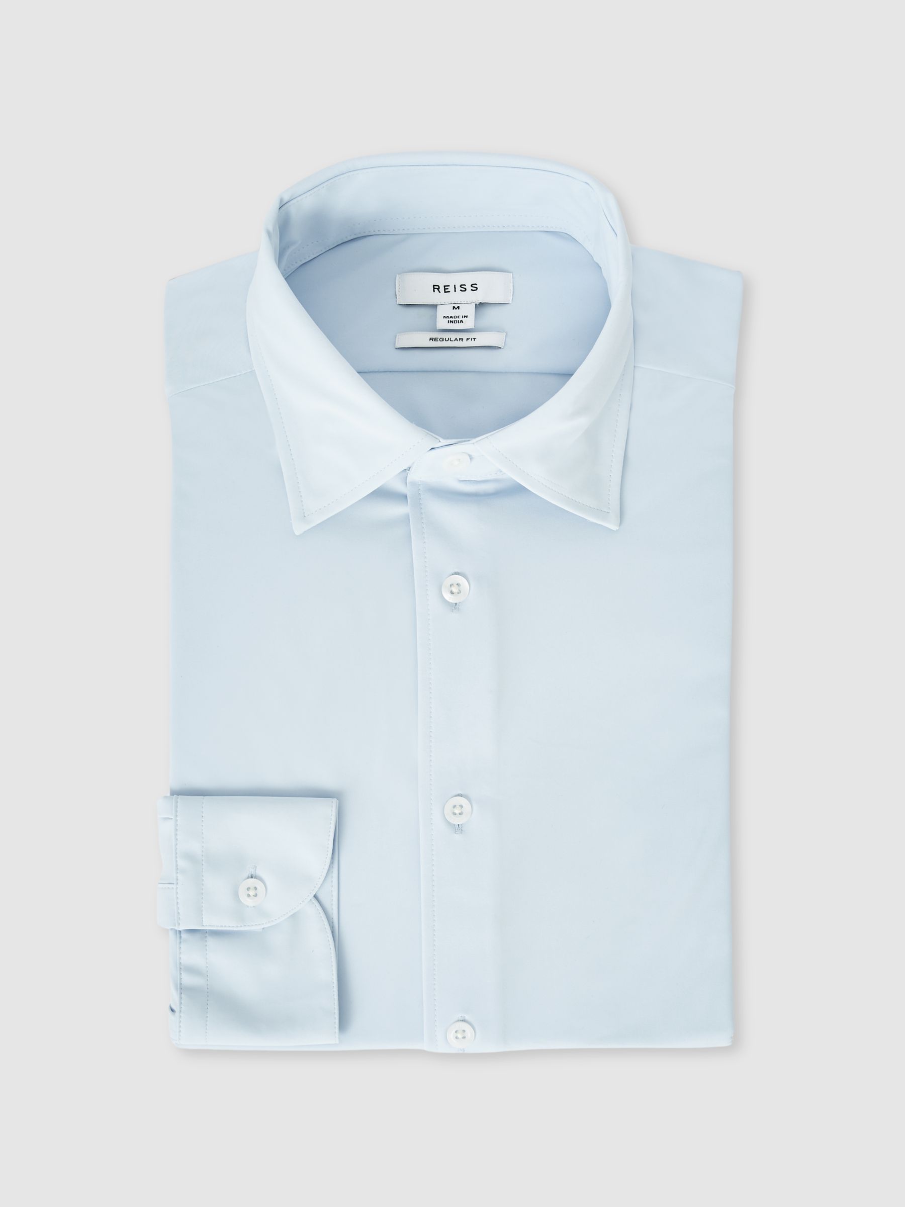 Long-Sleeve Travel Shirt in Soft Blue