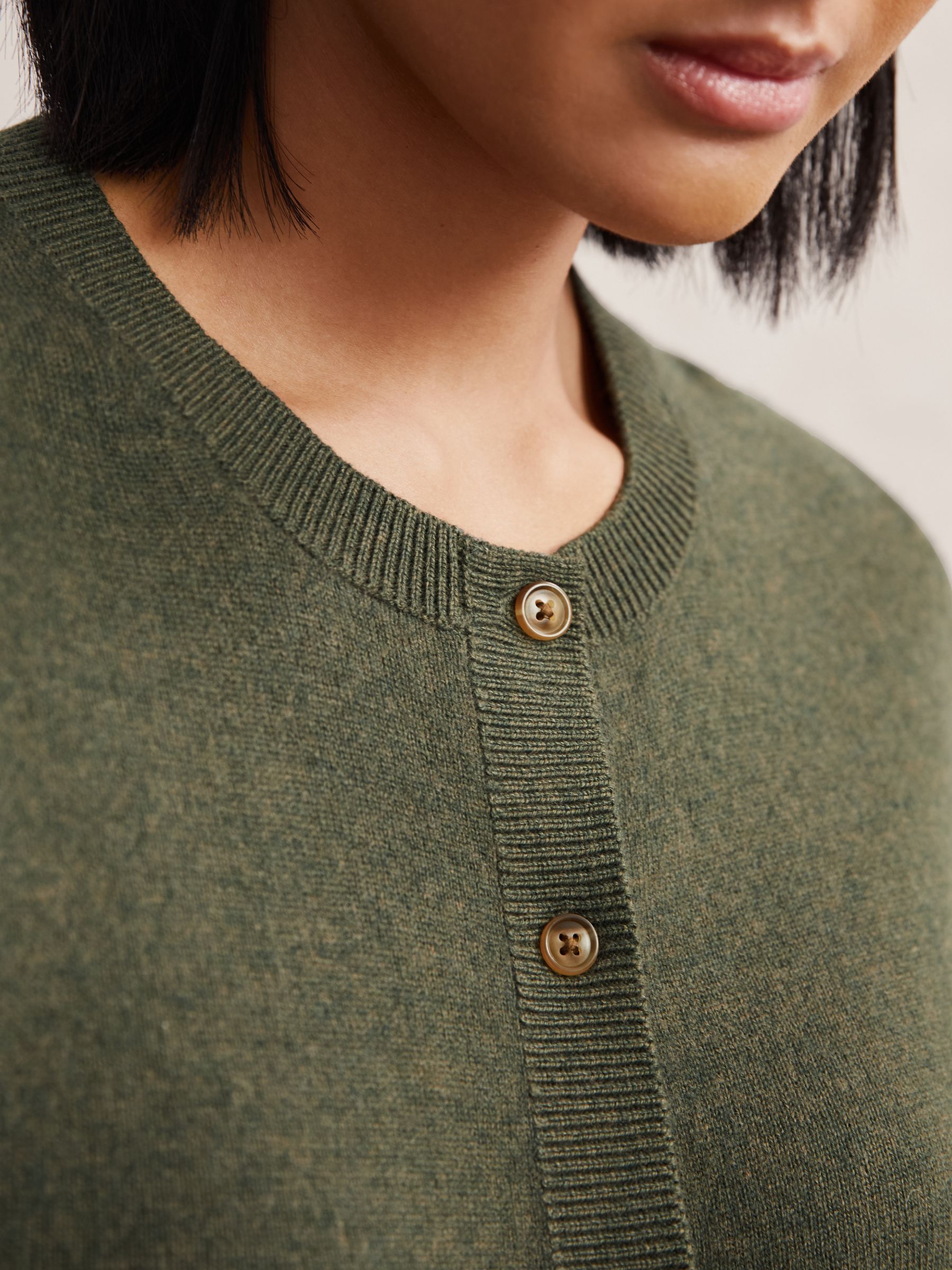 Wool-Blend Crew-Neck Cardigan With Cashmere in Green