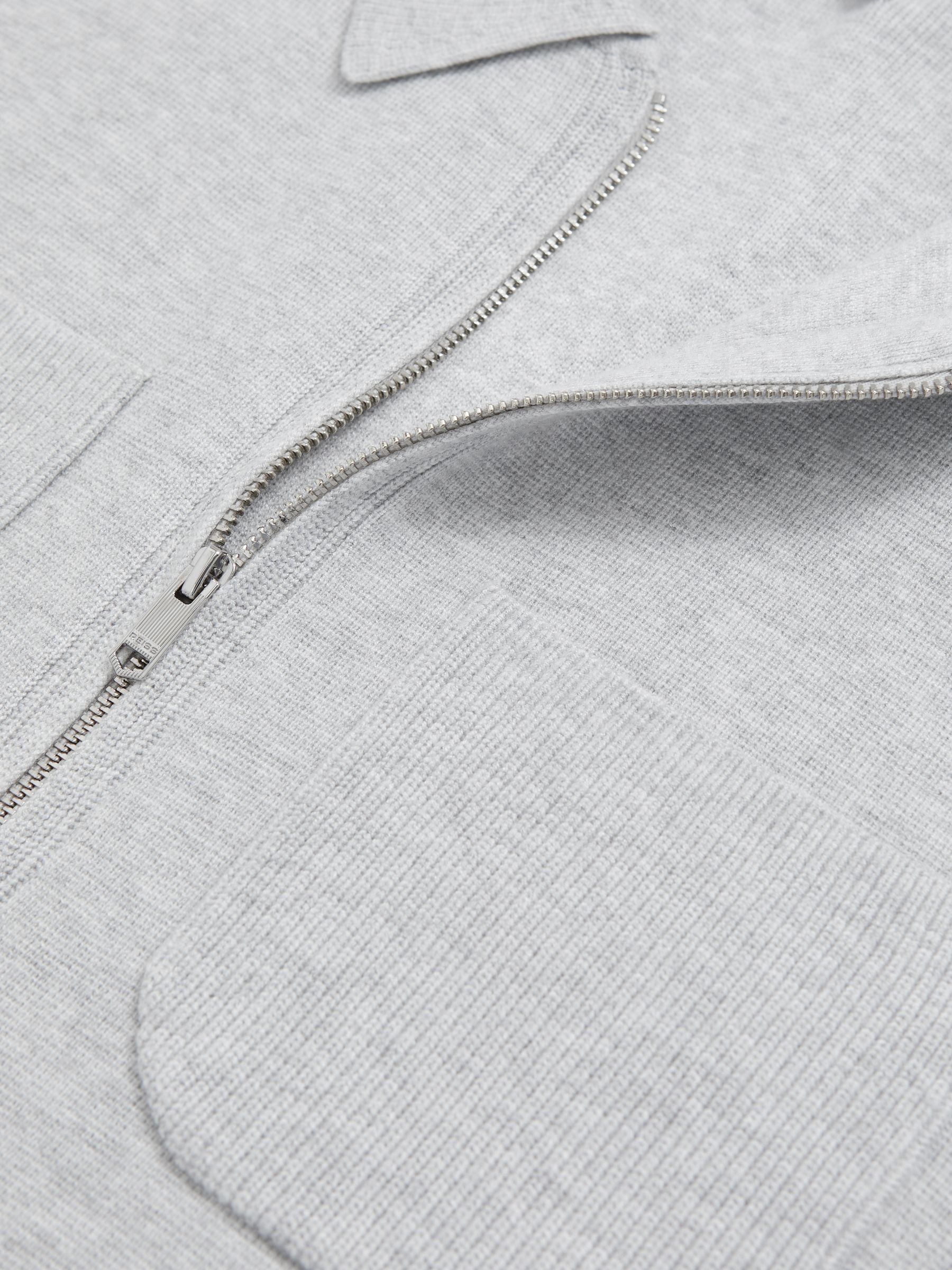 Four-Pocket Zip-Through Cardigan in Soft Grey