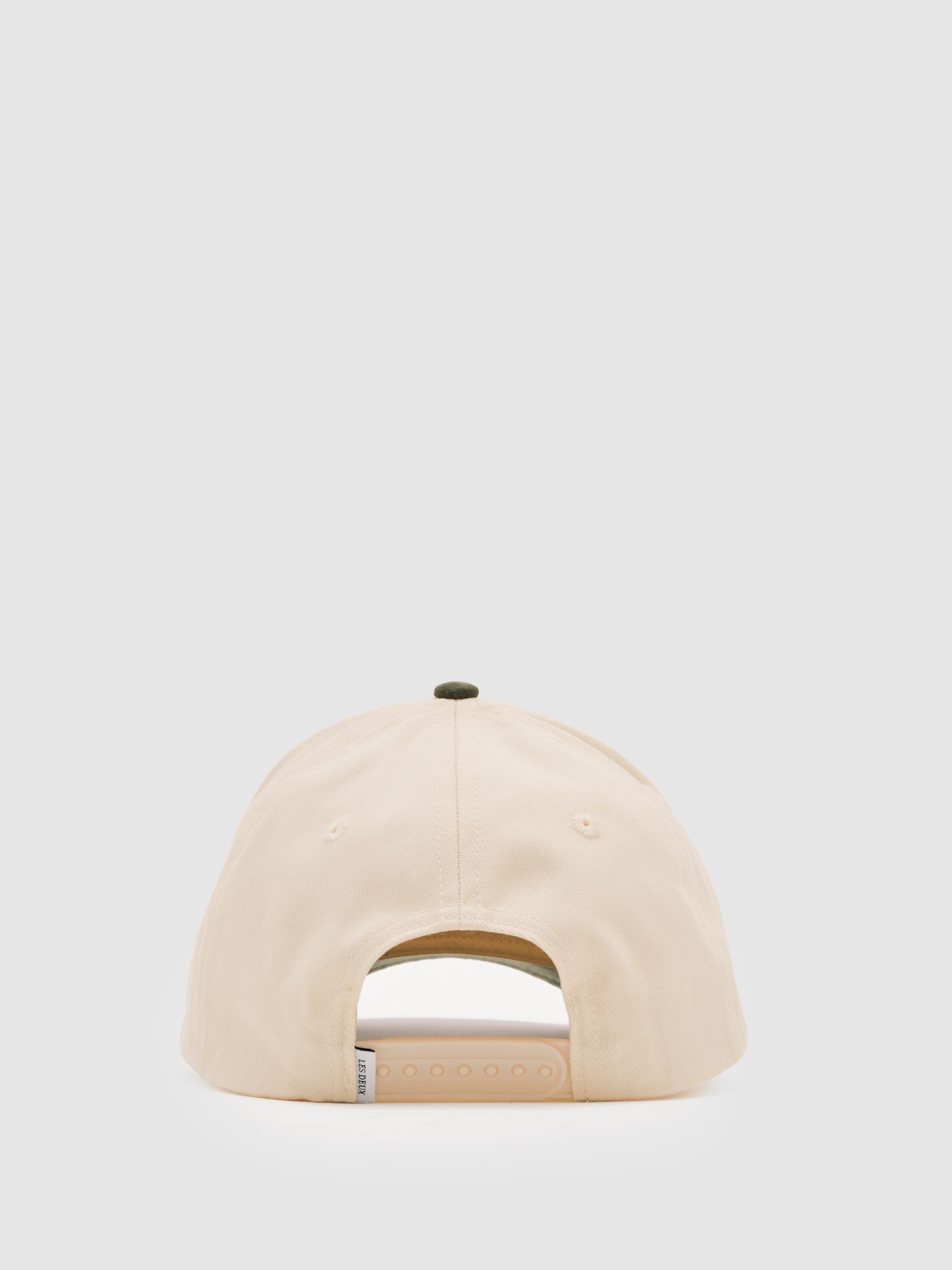Les Deux Cotton Contrast Logo Cap in Ivory