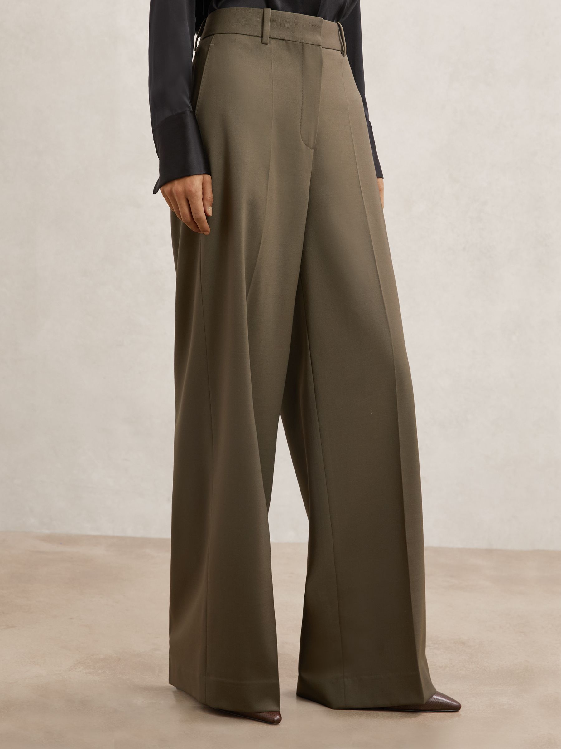 Wool-Blend Wide-Leg Suit Trousers in Green