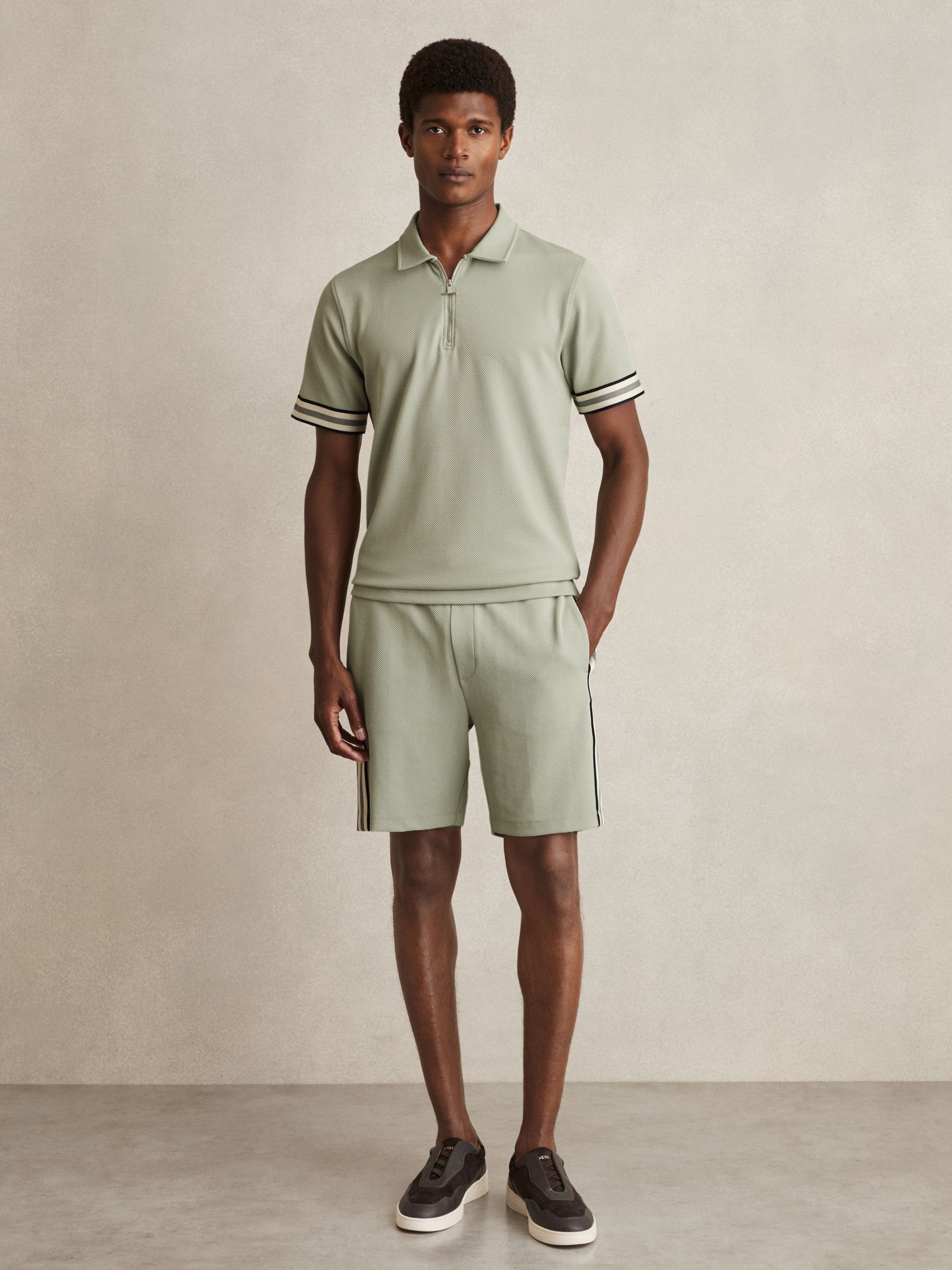 Textured Contrast Trim Half-Zip Polo Shirt in Sage Green