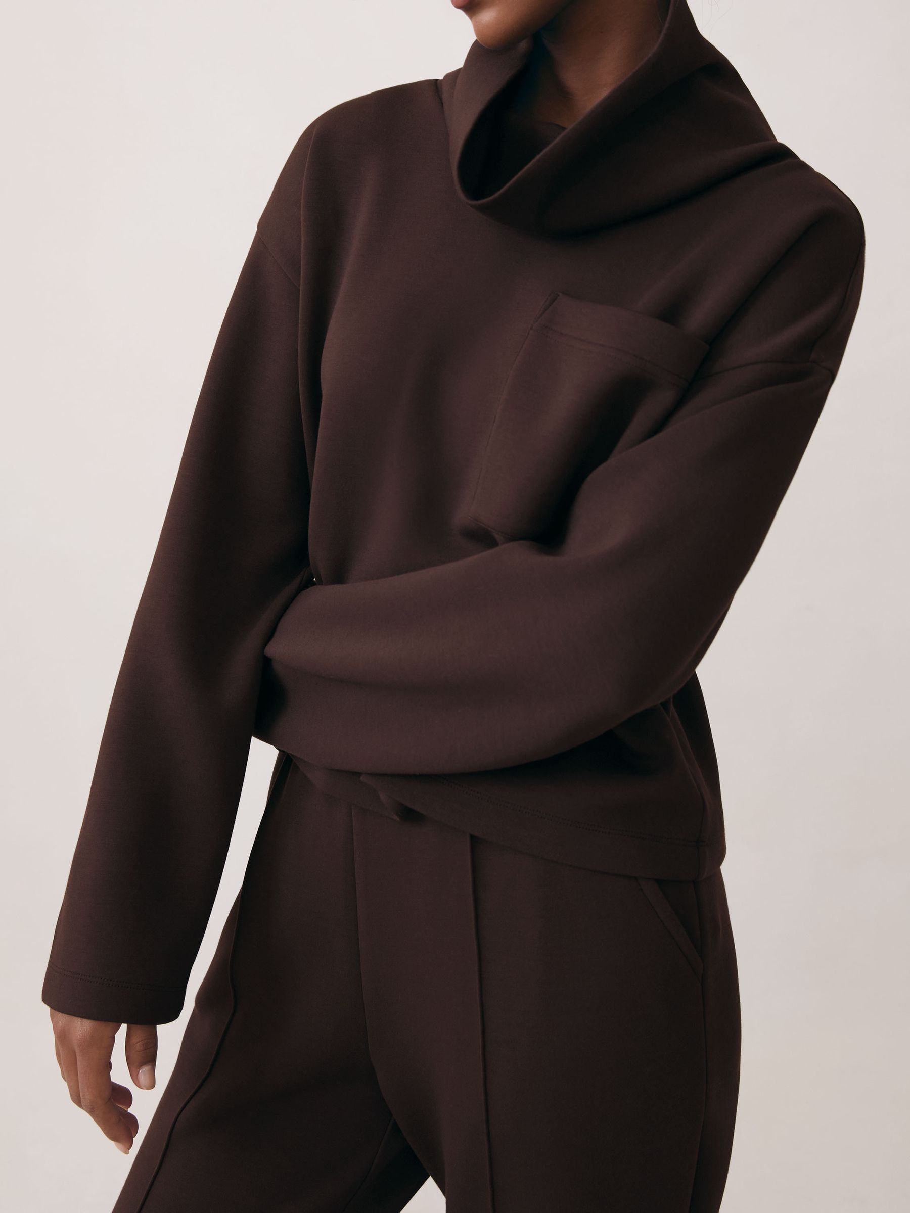 Interlock-Jersey Funnel-Neck Sweatshirt in Khaki Green