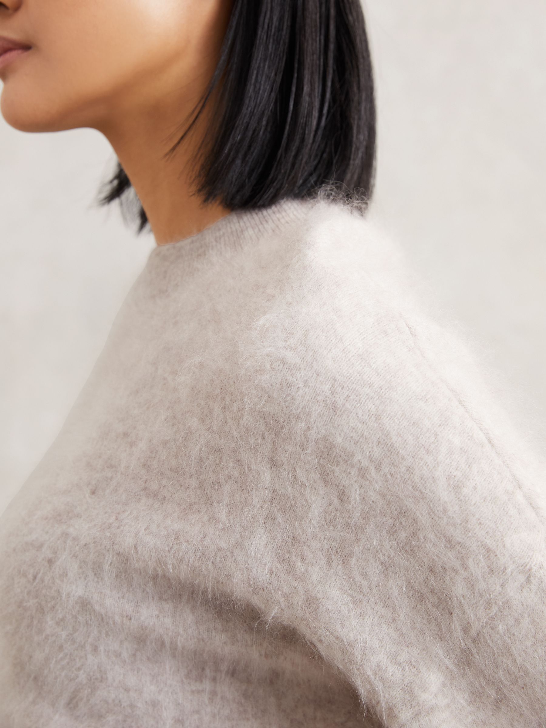 Brushed Cashmere Crew Neck Jumper in Oatmeal Neutral