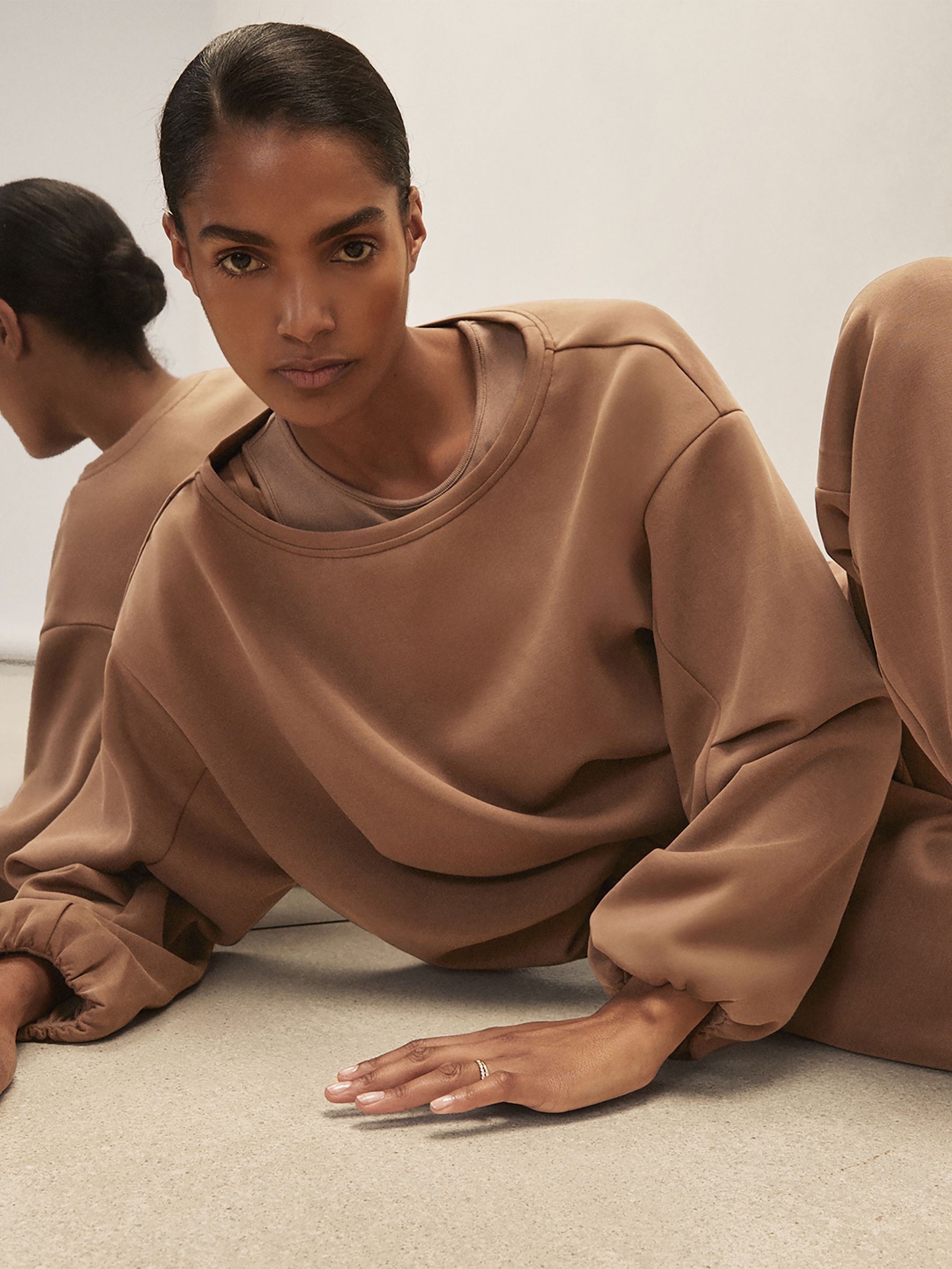 Reiss | Royal Ballet Balloon Sweatshirt in Taupe Brown