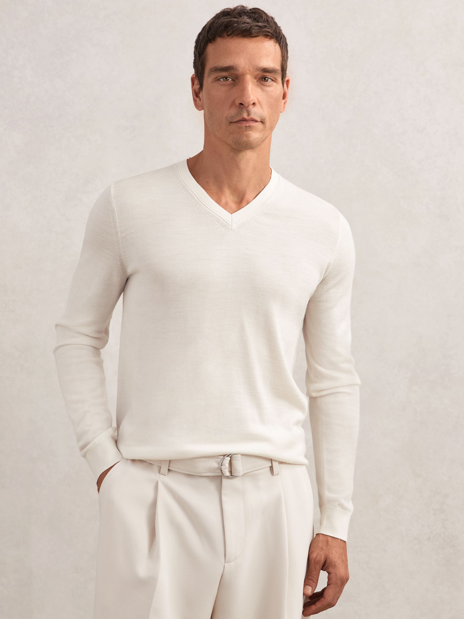 Merino Wool V-Neck Jumper in White