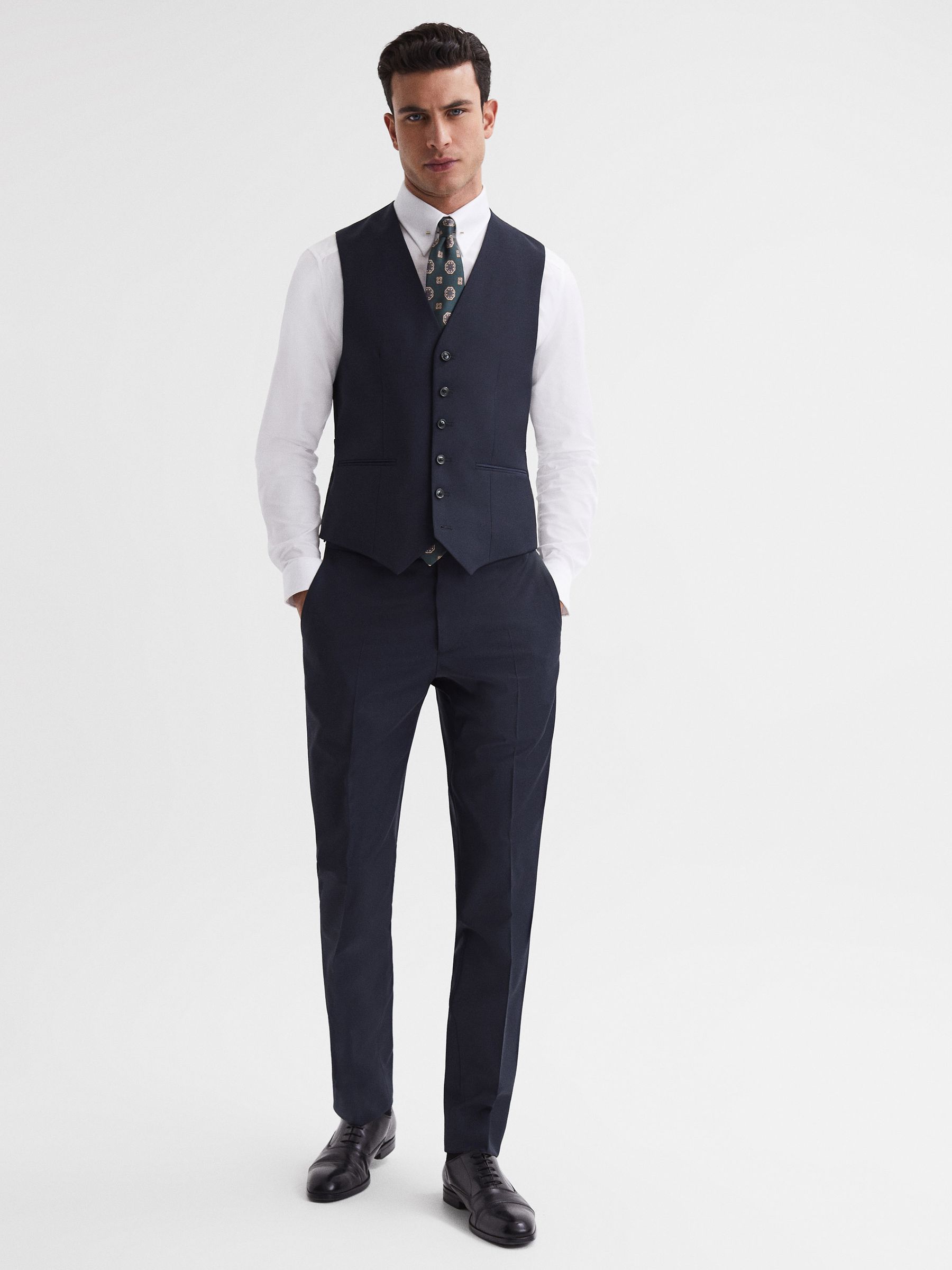 Modern Fit Travel Trousers in Navy
