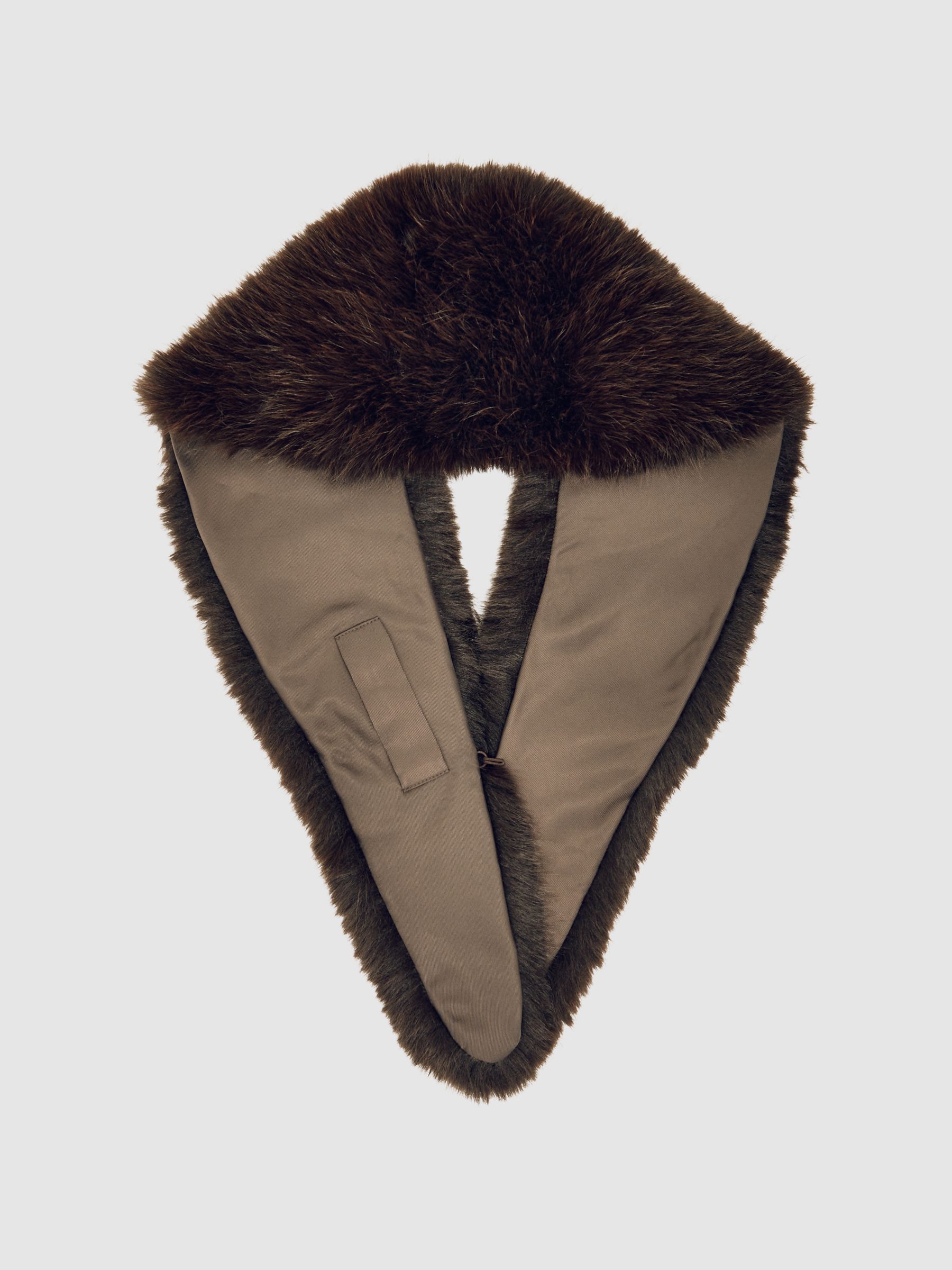 Faux-Fur Collar in Chocolate