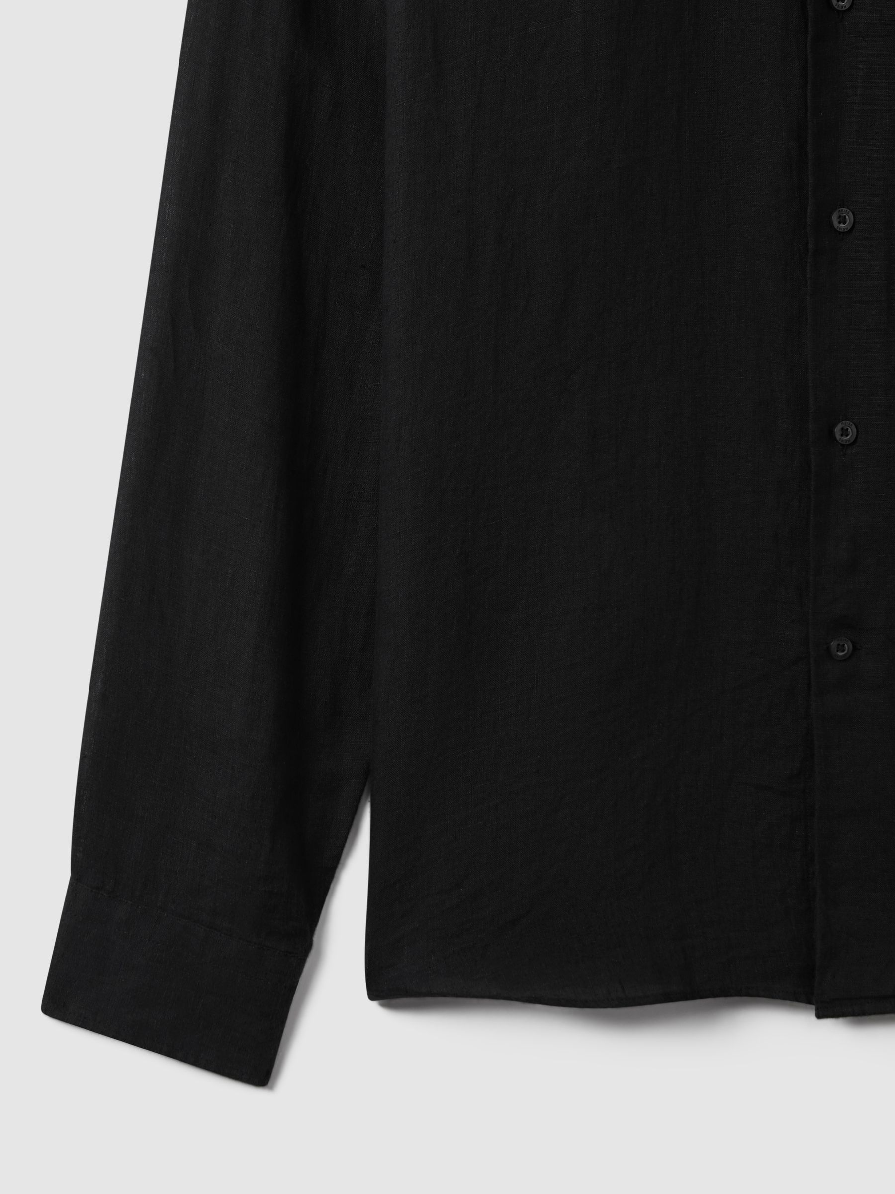 Linen Cutaway-Collar Shirt in Black
