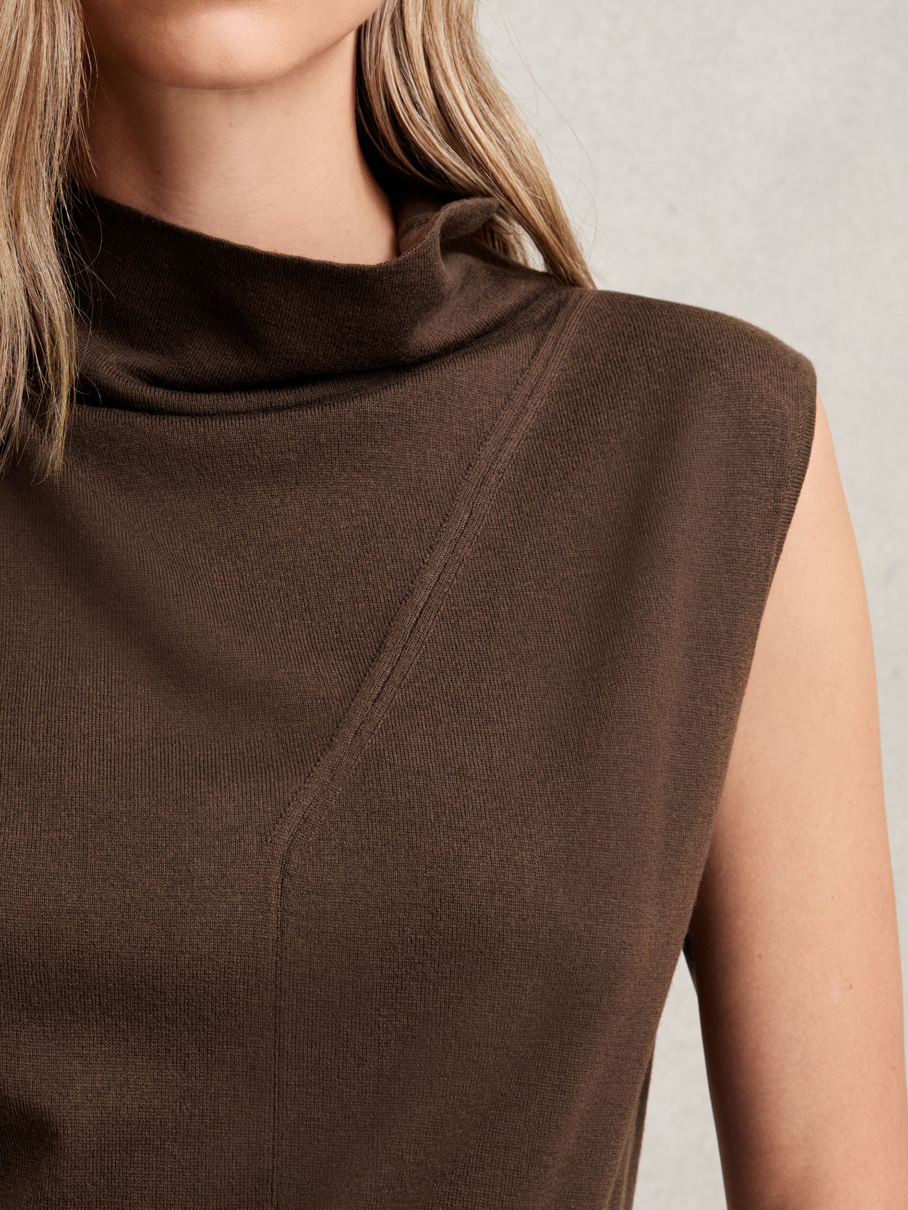 Wool Slouched Sleeveless Top in Chocolate