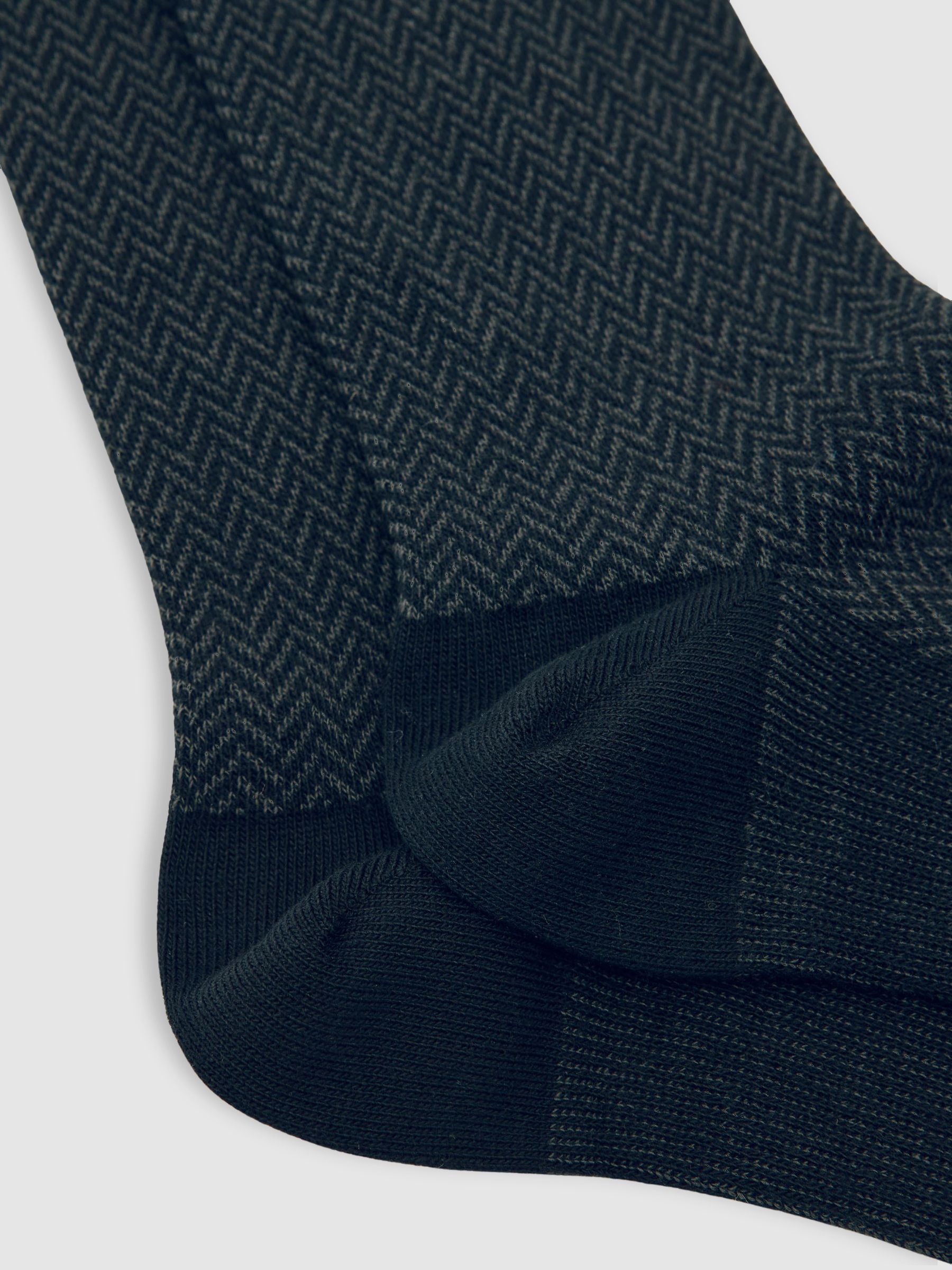 Cotton-Blend Herringbone Socks in Charcoal