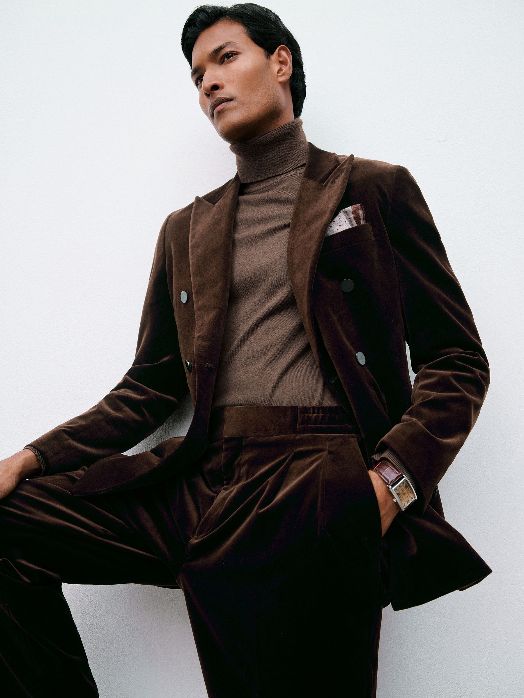 Double-Breasted Velvet Blazer Slim-Fit in Chocolate Brown