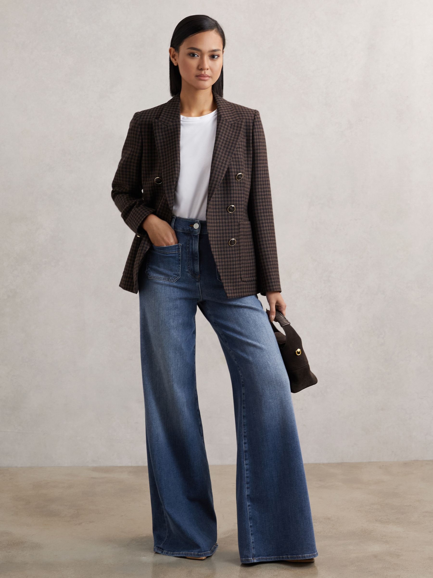 Petite Patch Pocket Wide Leg Jeans in Dark Blue