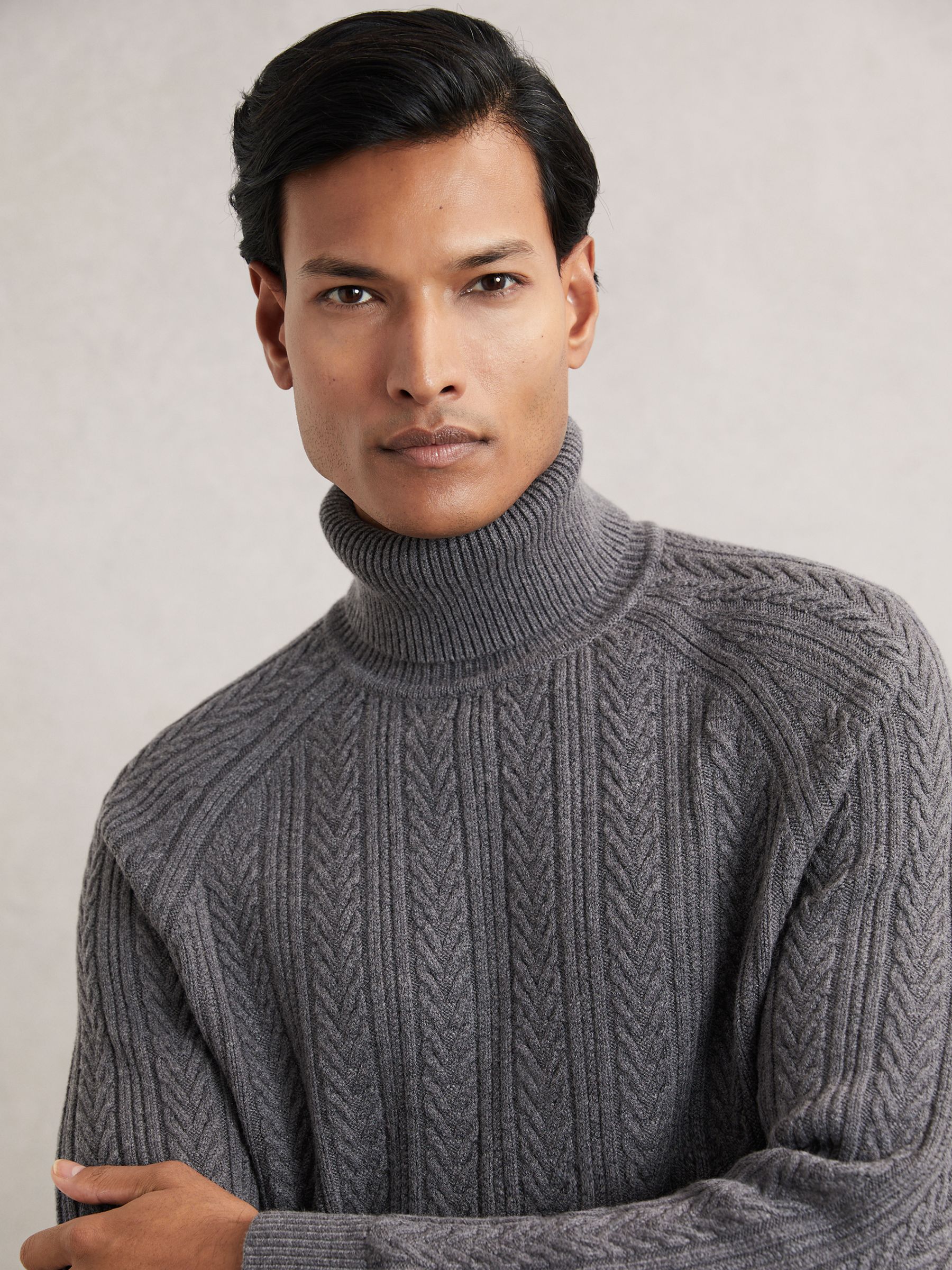 Cable-Knit Roll-Neck Jumper With Wool in Mid Grey Melange