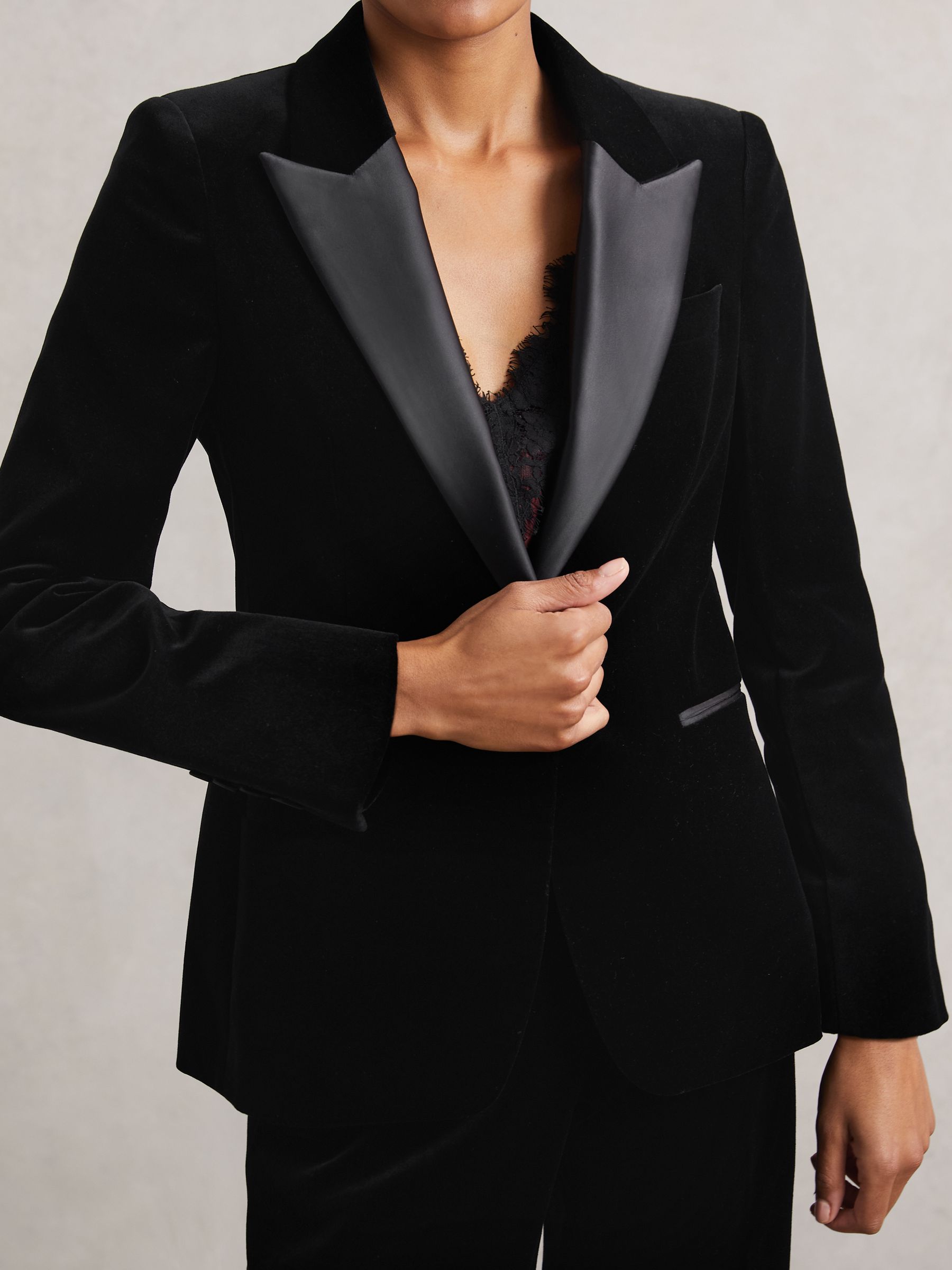 Petite Velvet Single Breasted Suit Blazer in Black