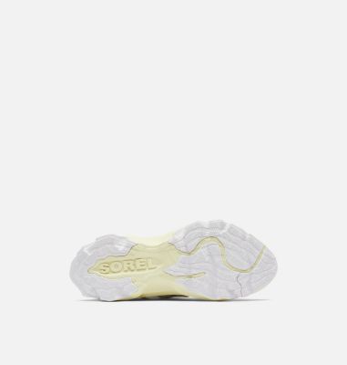 Women's Kinetic™ Breakthru Tech Lace Sneaker