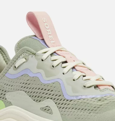 Women's Kinetic™ Breakthru Day Lace Sneaker